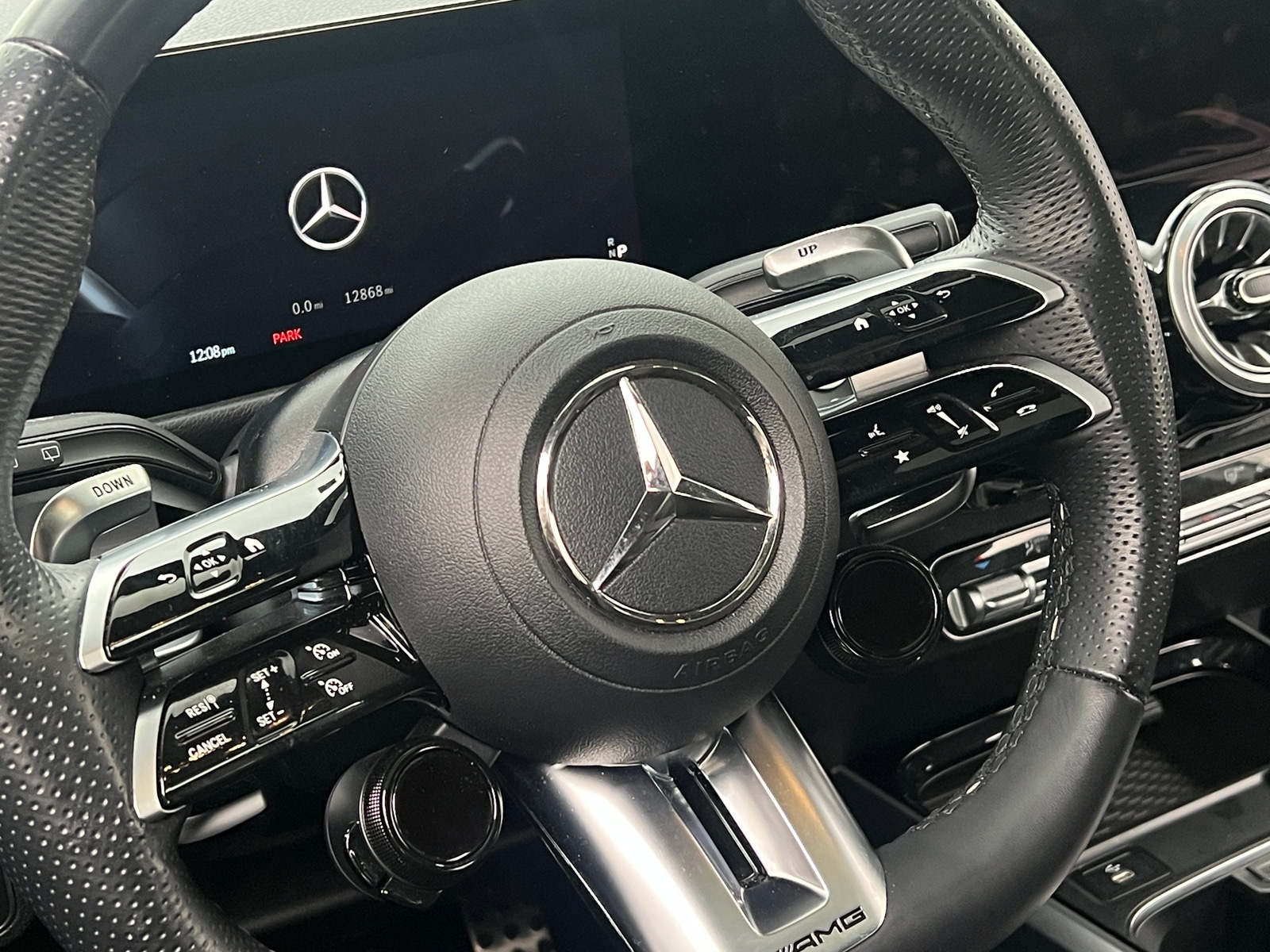 Thumbnail: 2025 Mercedes-Benz GLB - 4