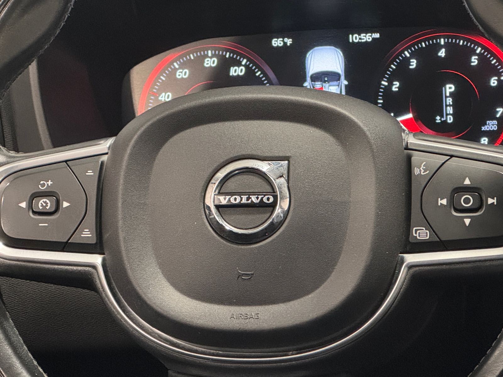 Thumbnail: 2018 Volvo XC60 - 4