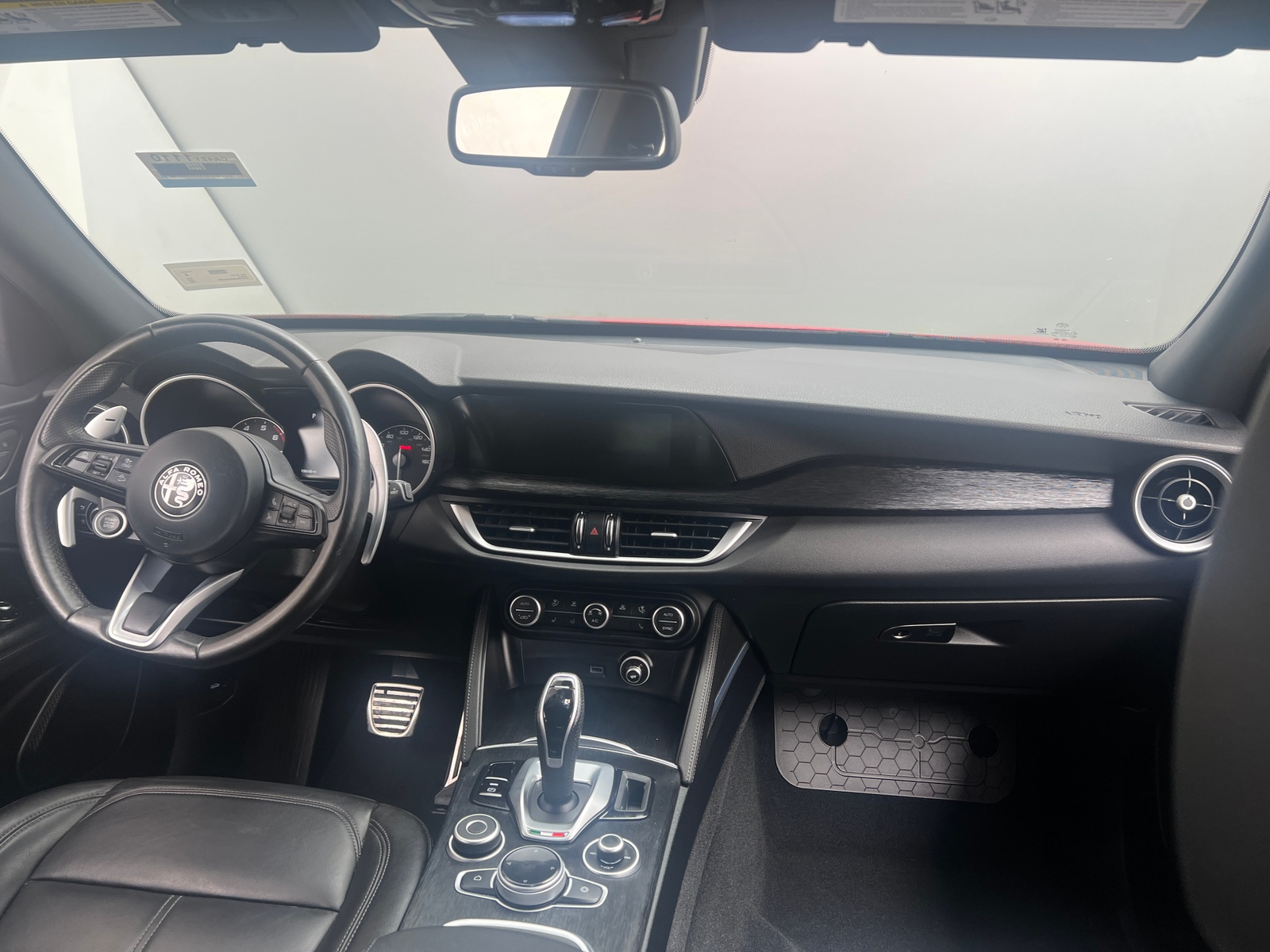 Thumbnail: 2022 Alfa Romeo Stelvio - 2