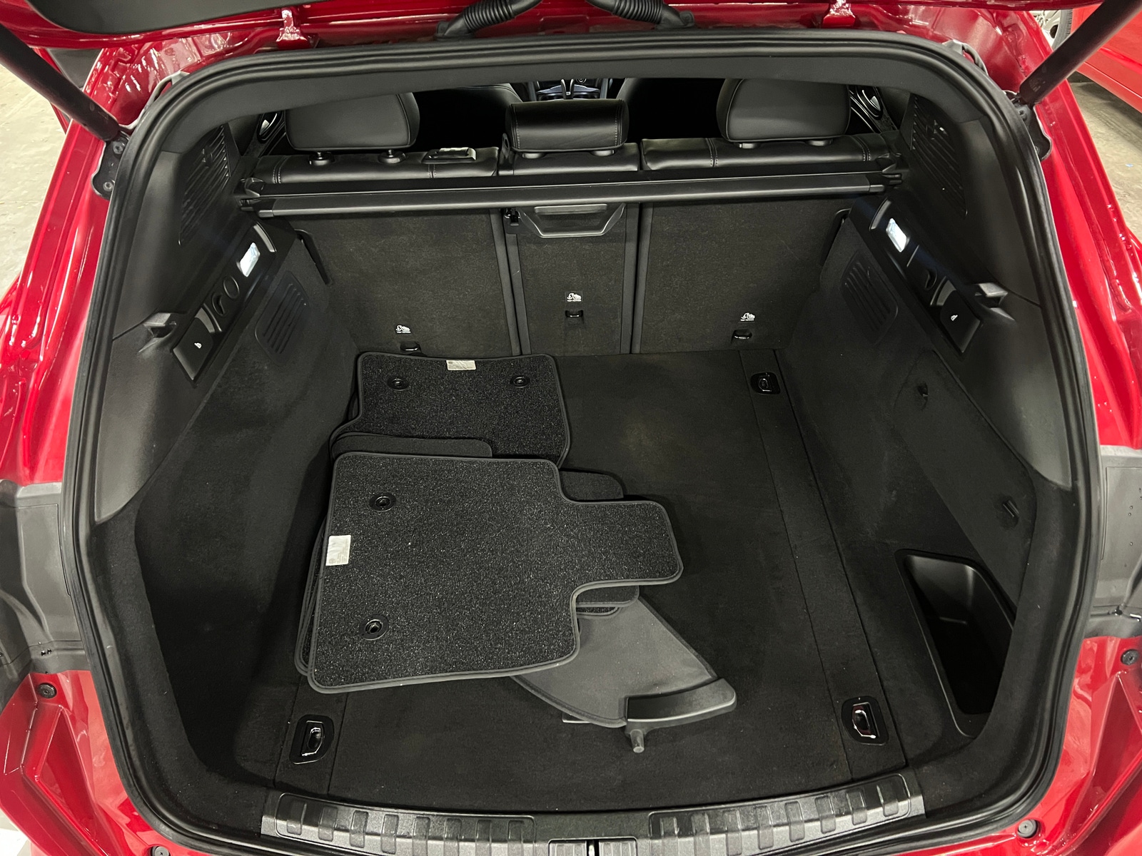 Thumbnail: 2022 Alfa Romeo Stelvio - 6