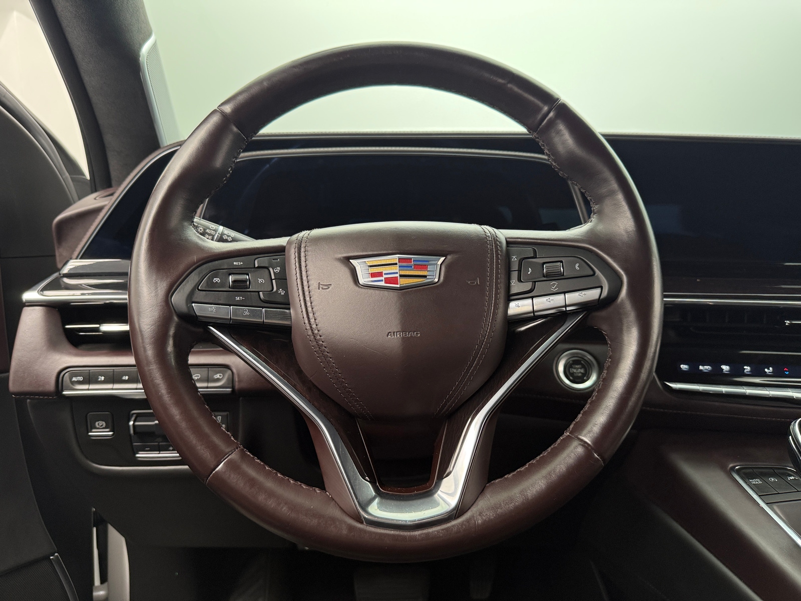 Thumbnail: 2022 Cadillac Escalade - 4