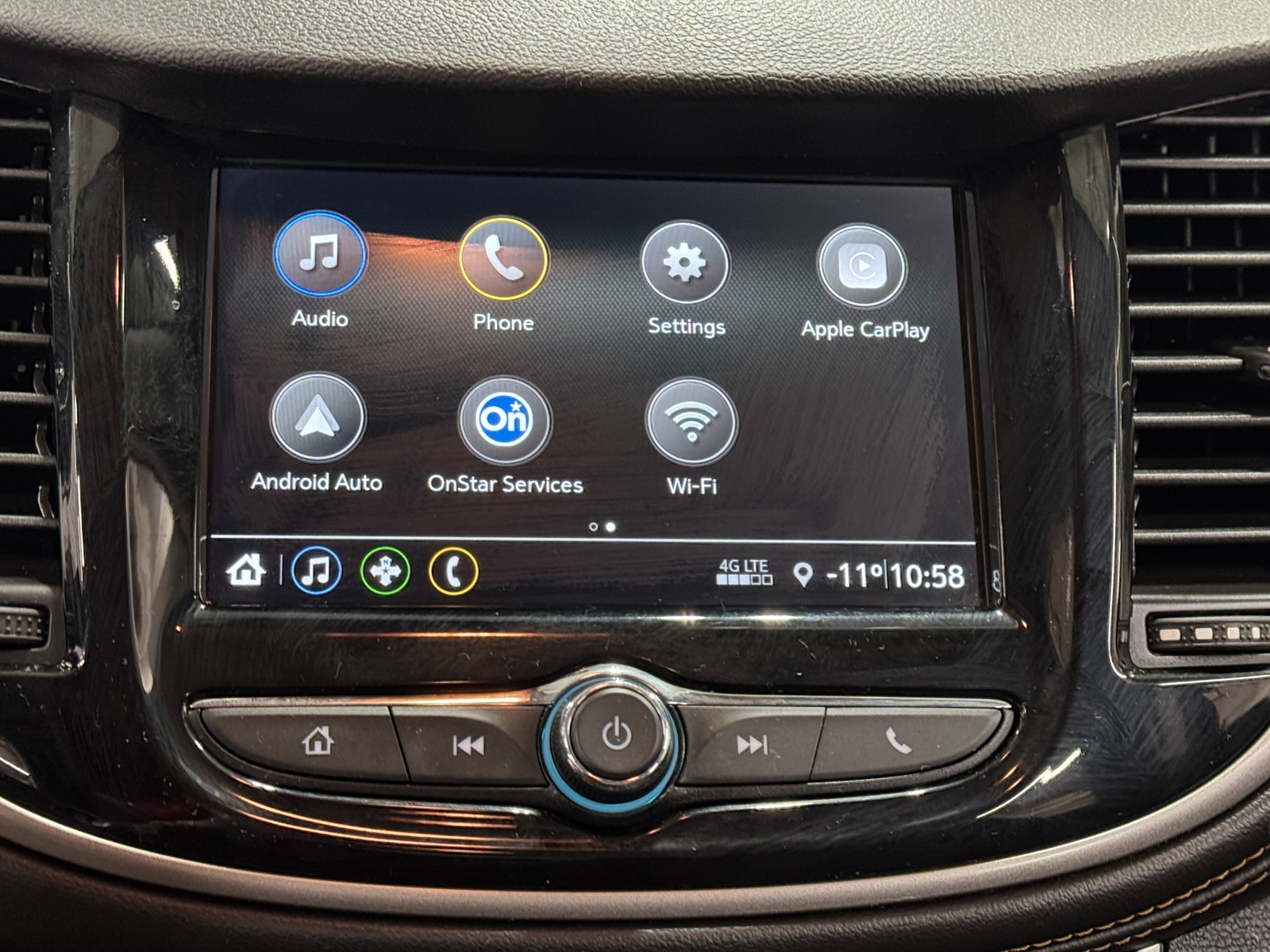 Thumbnail: 2019 Chevrolet Trax - 4