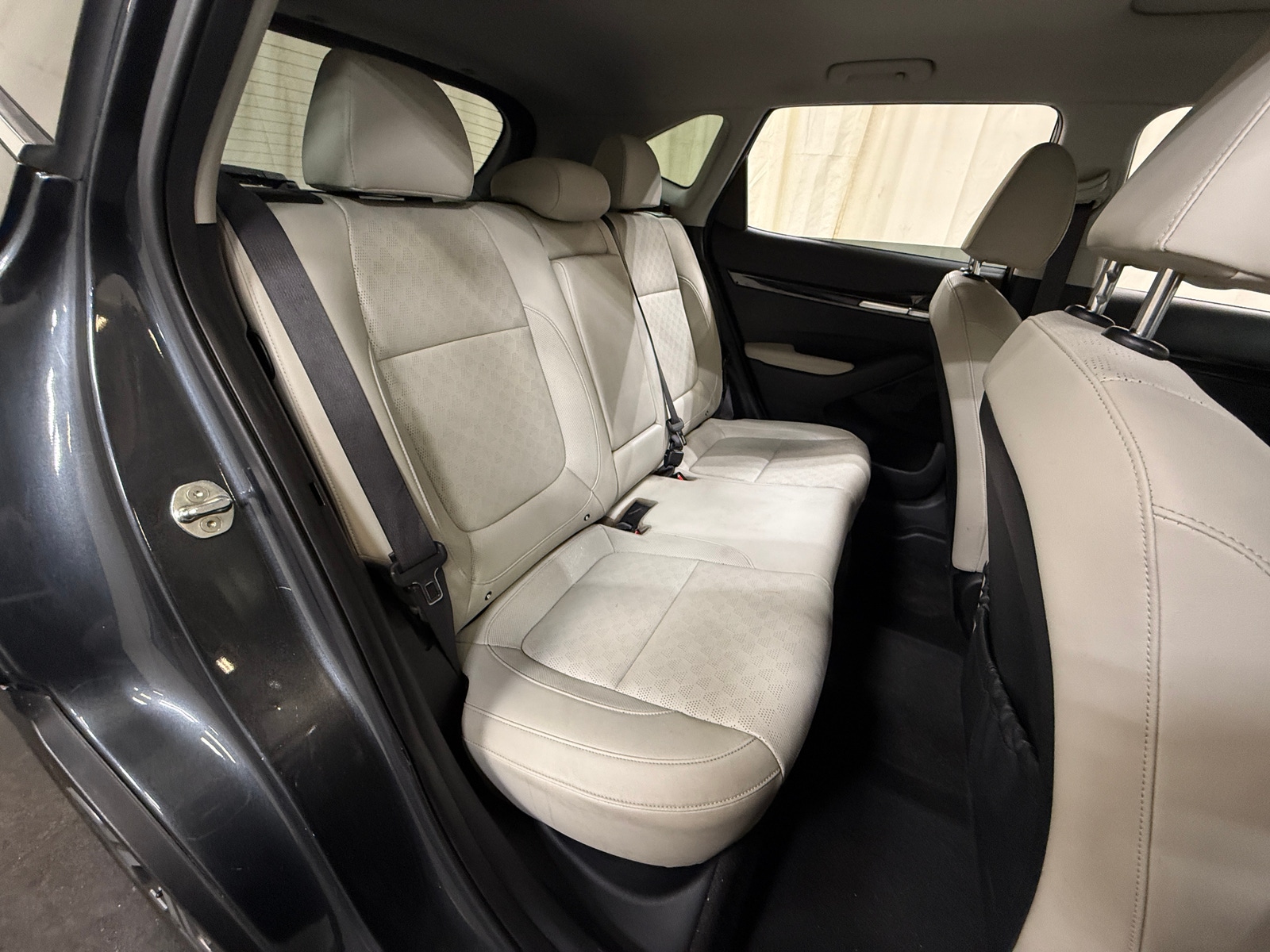 Thumbnail: 2022 Kia Seltos - 5