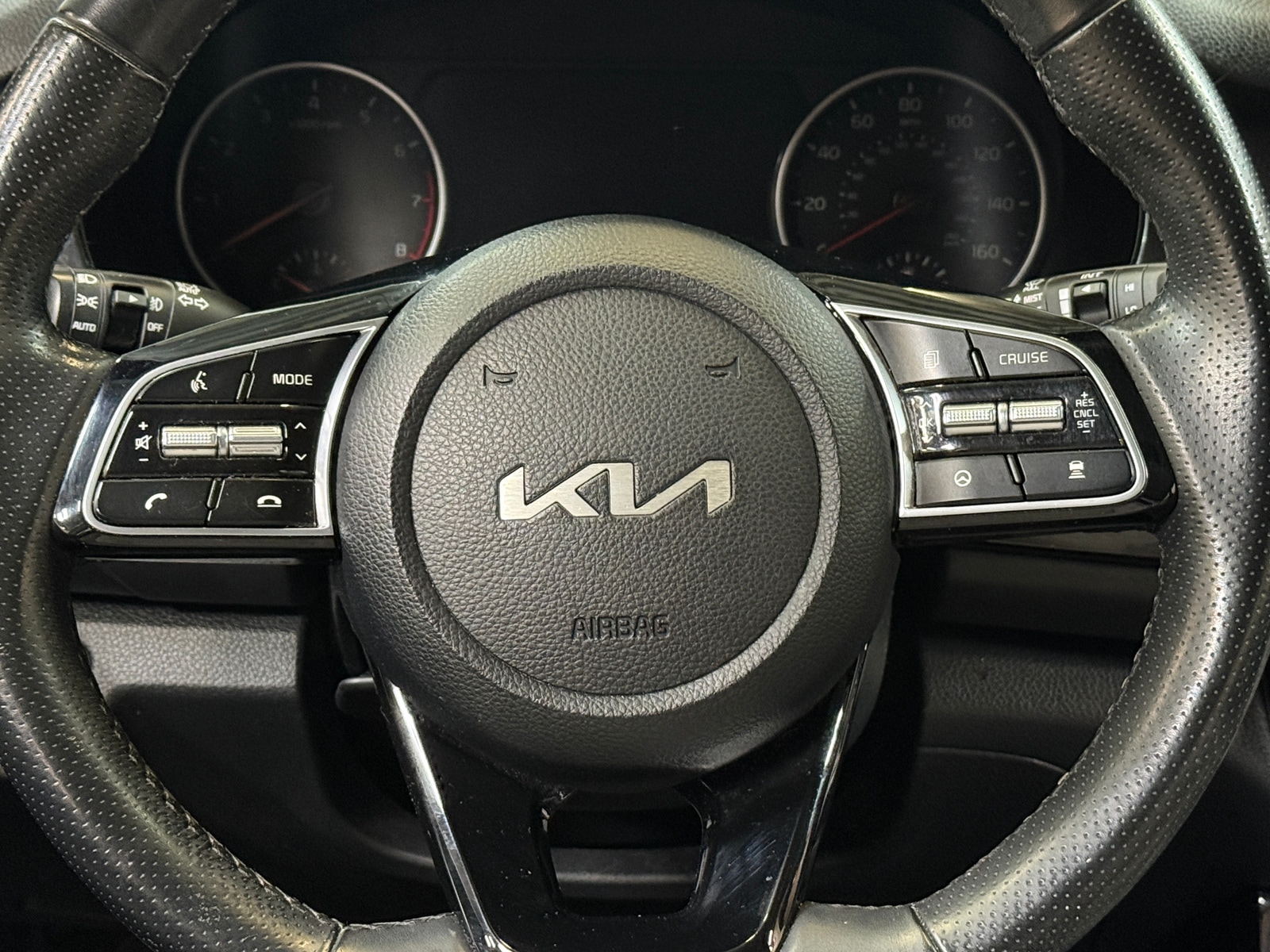 Thumbnail: 2022 Kia Seltos - 4