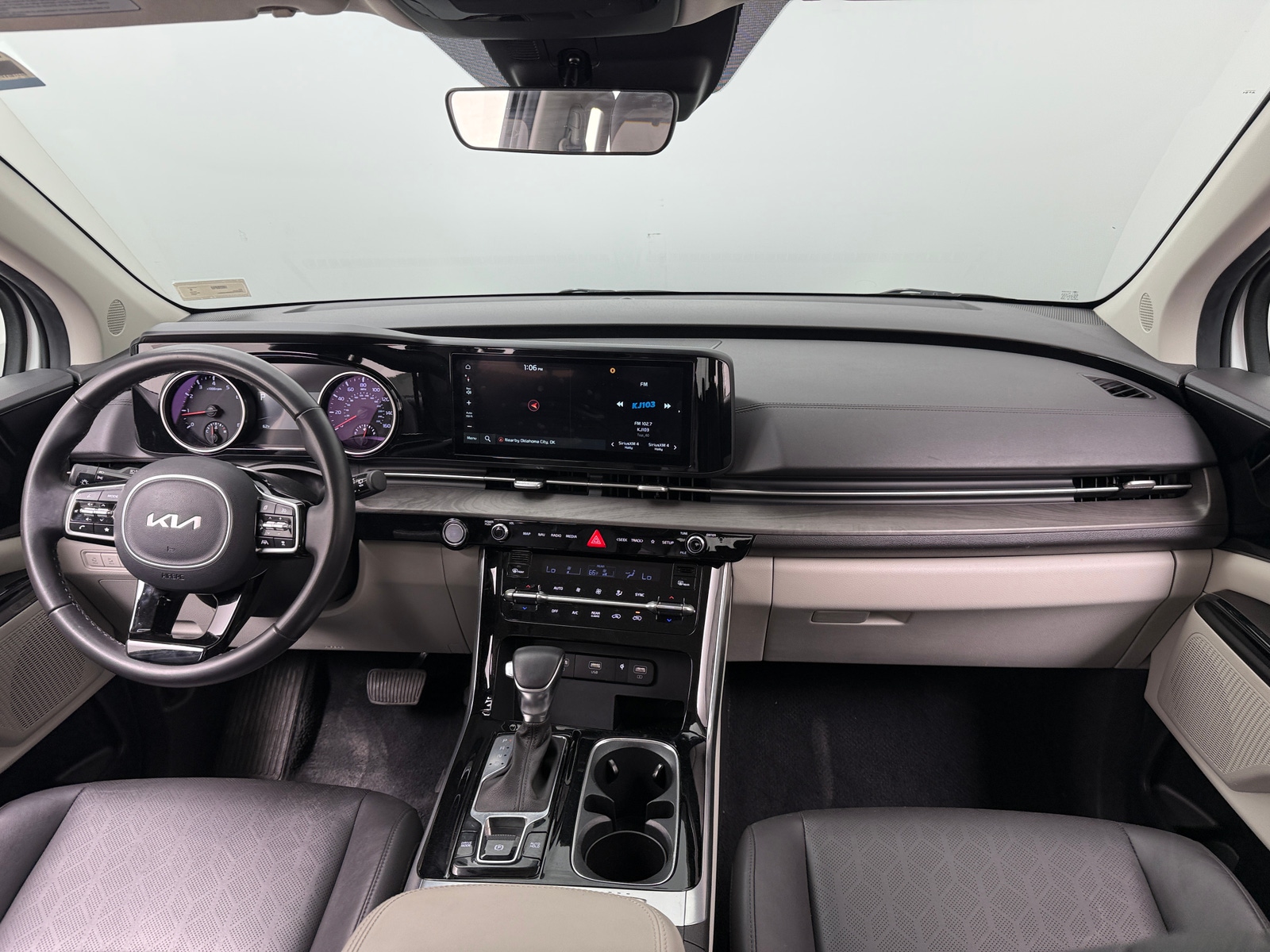 Thumbnail: 2024 Kia Carnival - 2