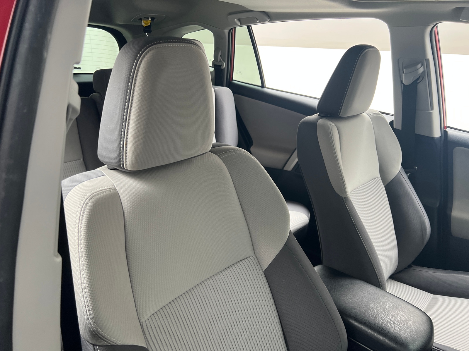 Thumbnail: 2015 Toyota RAV4 - 2