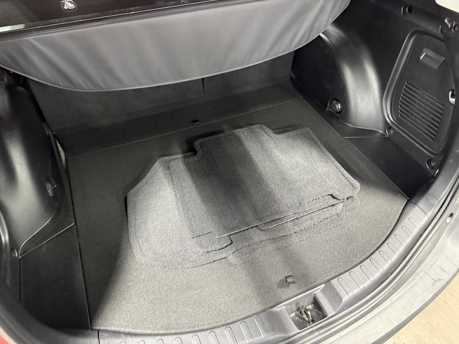 Thumbnail: 2015 Toyota RAV4 - 7