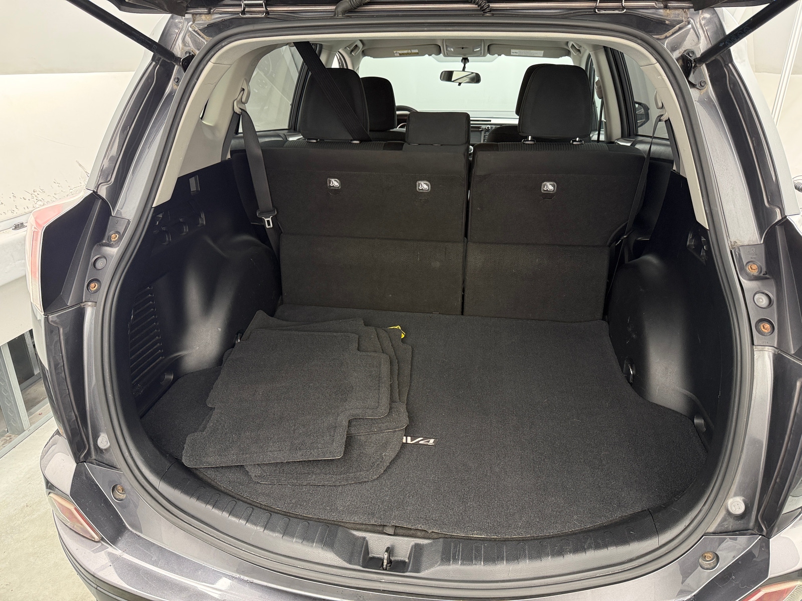 Thumbnail: 2016 Toyota RAV4 - 7