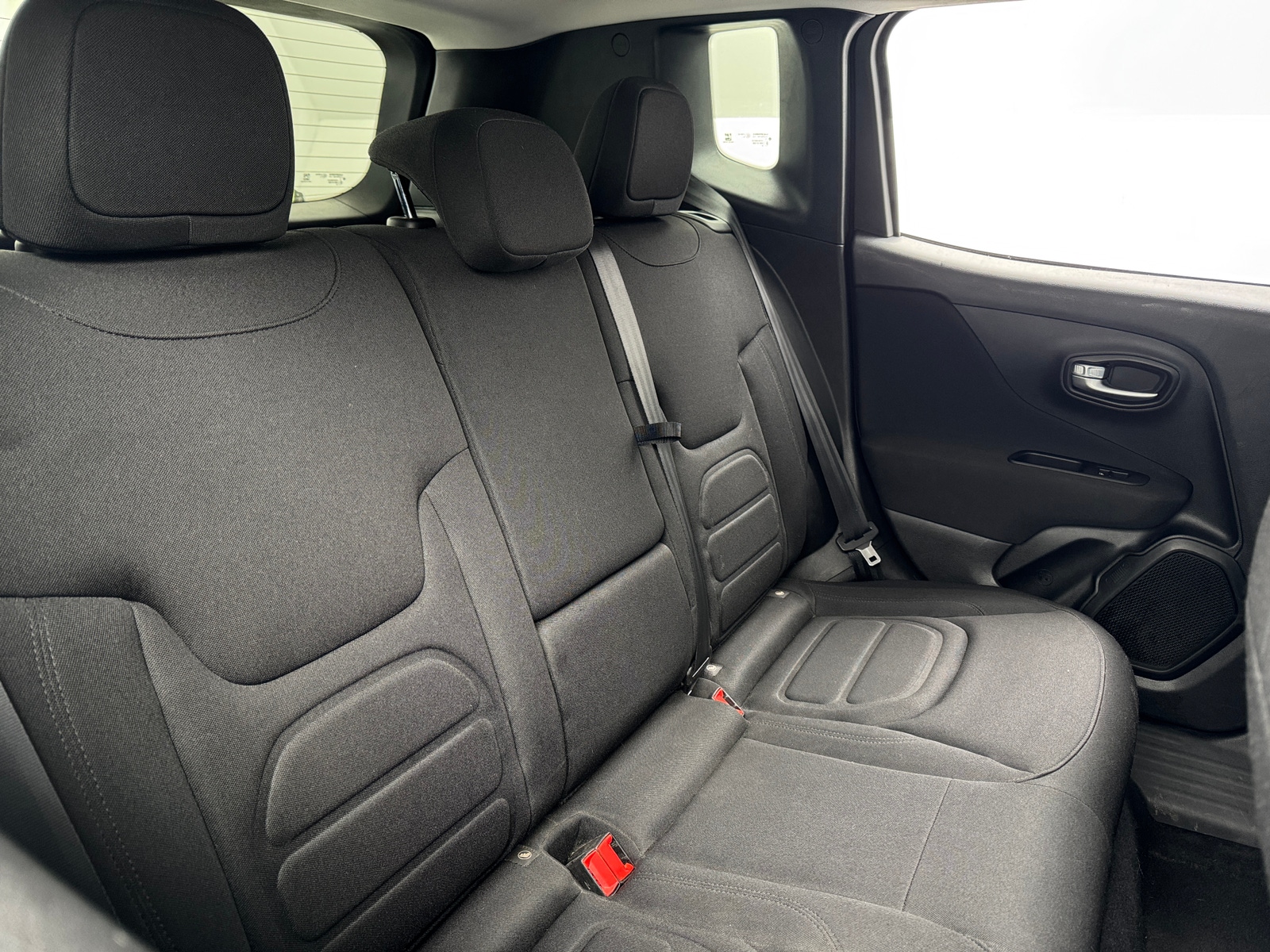 Thumbnail: 2020 Jeep Renegade - 6