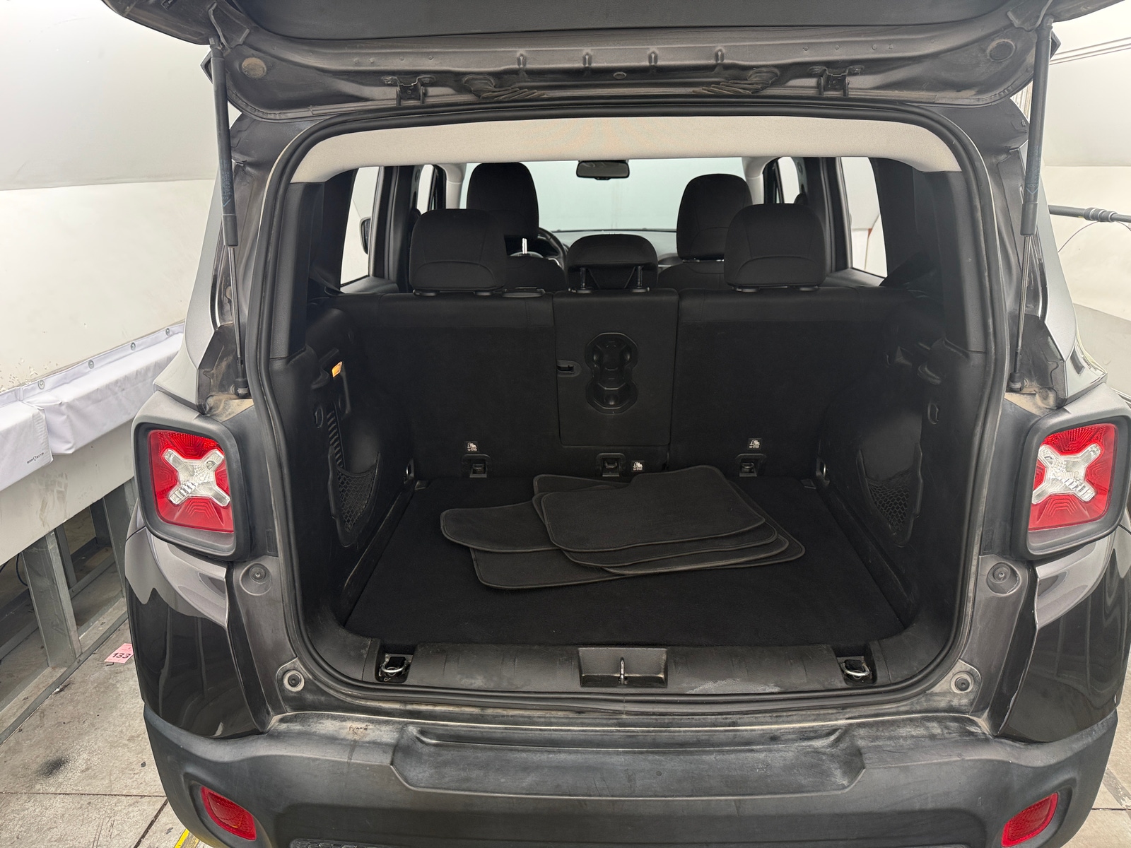 Thumbnail: 2020 Jeep Renegade - 7