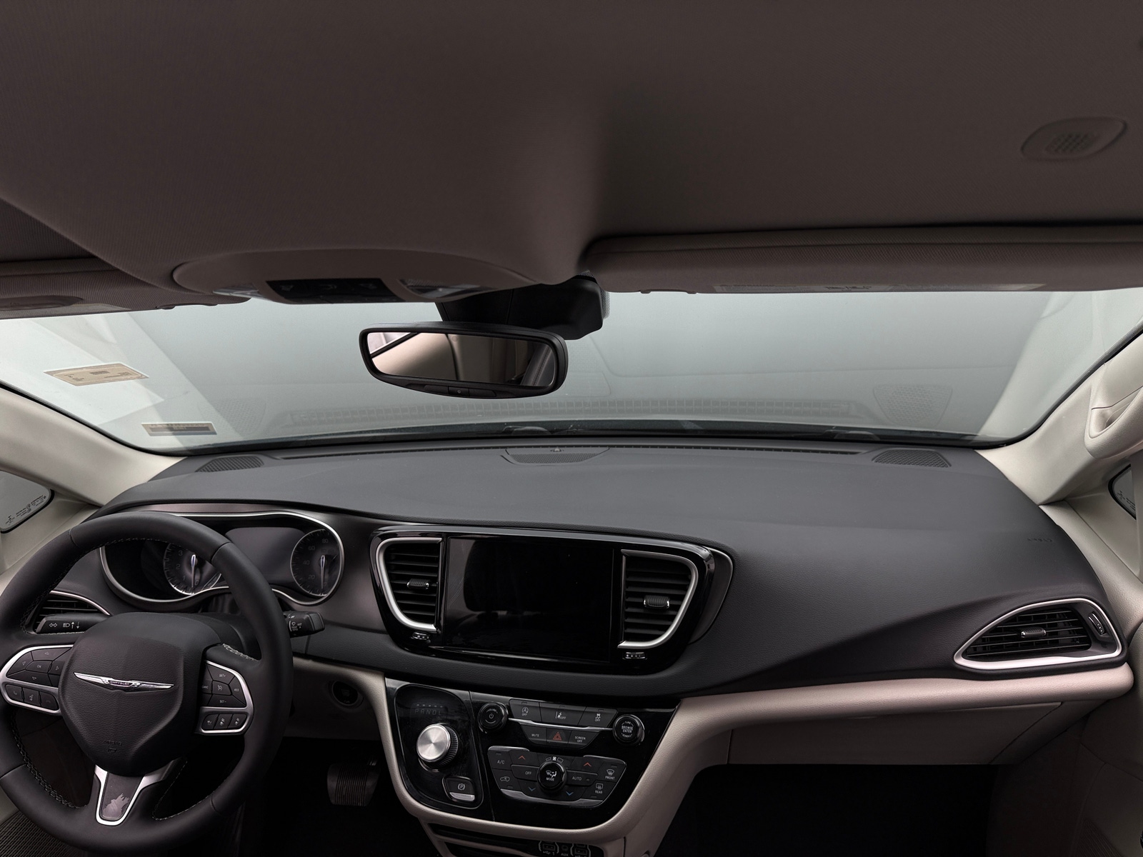 Thumbnail: 2022 Chrysler Pacifica - 2