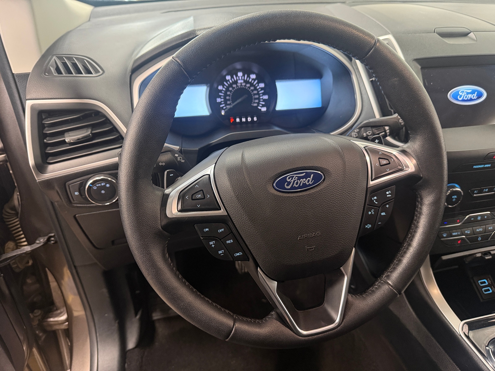 Thumbnail: 2019 Ford Edge - 4
