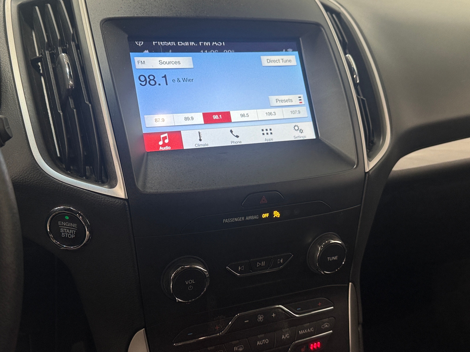 Thumbnail: 2019 Ford Edge - 3