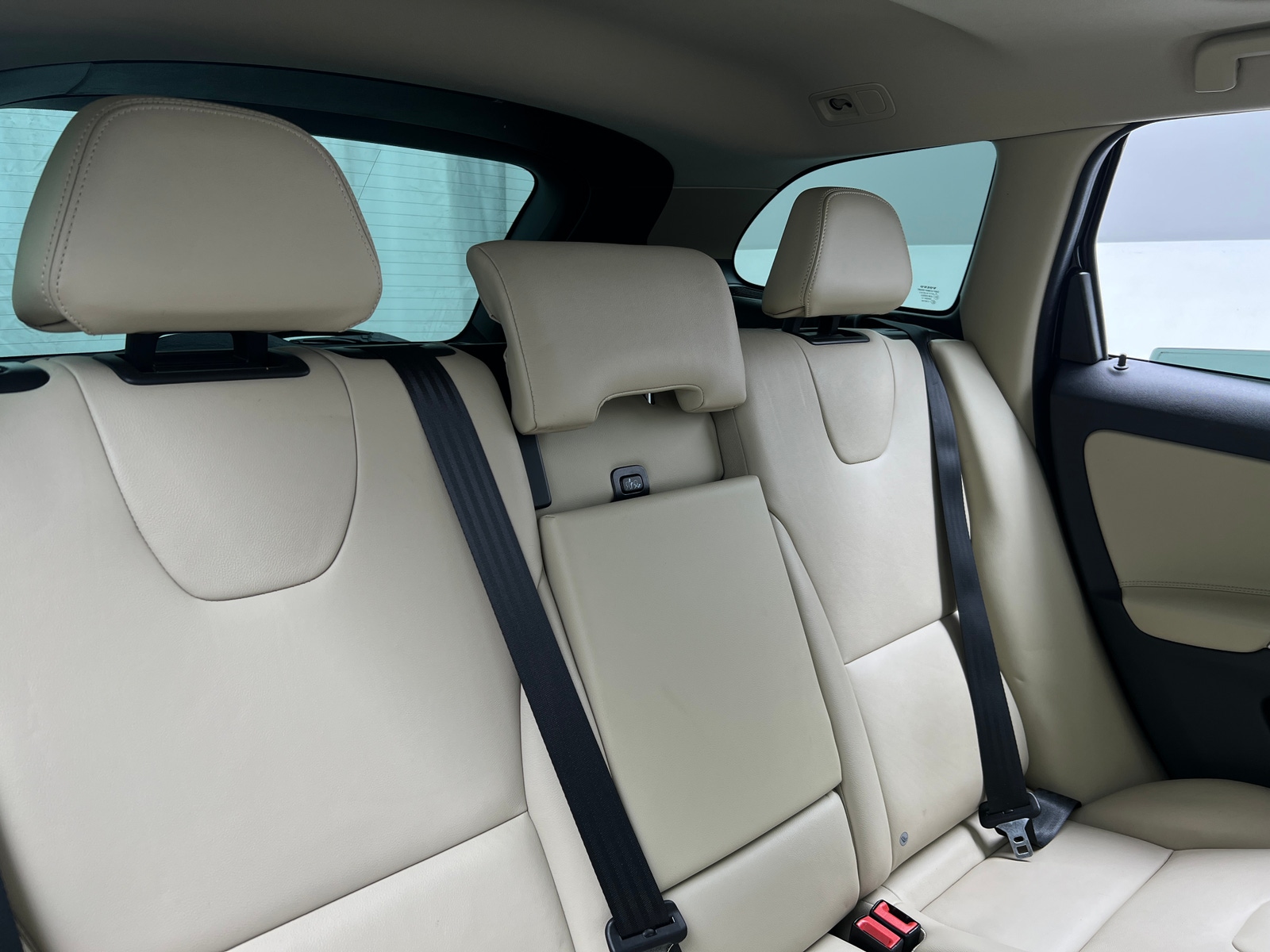 Thumbnail: 2017 Volvo XC60 - 5