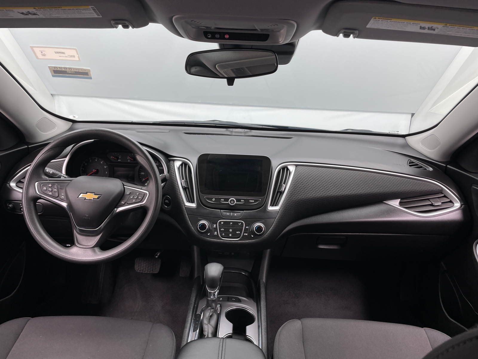 Thumbnail: 2024 Chevrolet Malibu - 3