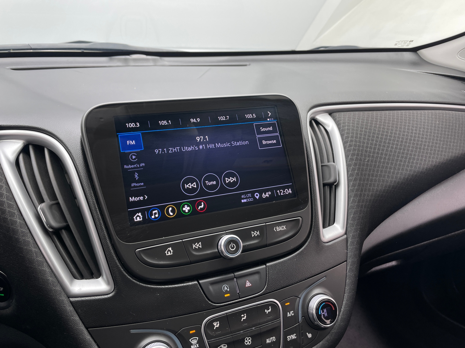 Thumbnail: 2024 Chevrolet Malibu - 4