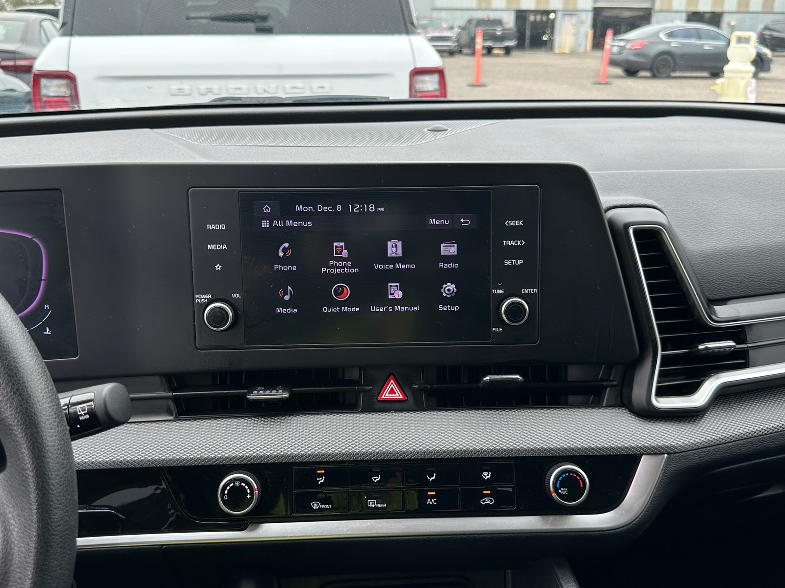 Thumbnail: 2024 Kia Sportage - 4