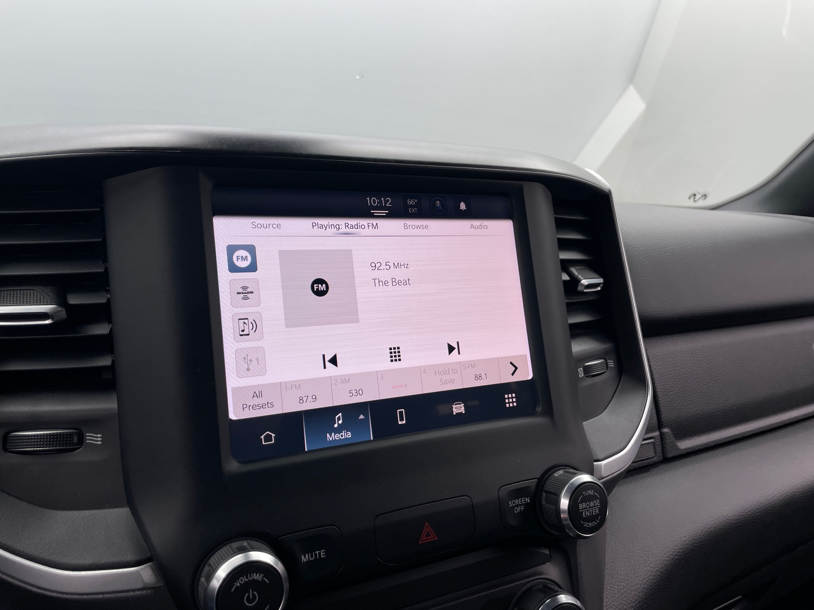 Thumbnail: 2022 RAM 1500 - 4