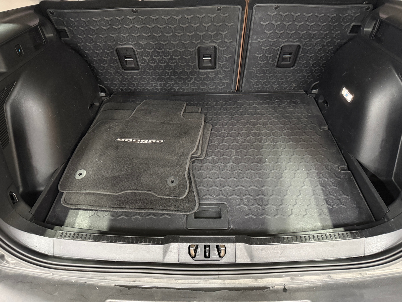 Thumbnail: 2022 Ford Bronco Sport - 6