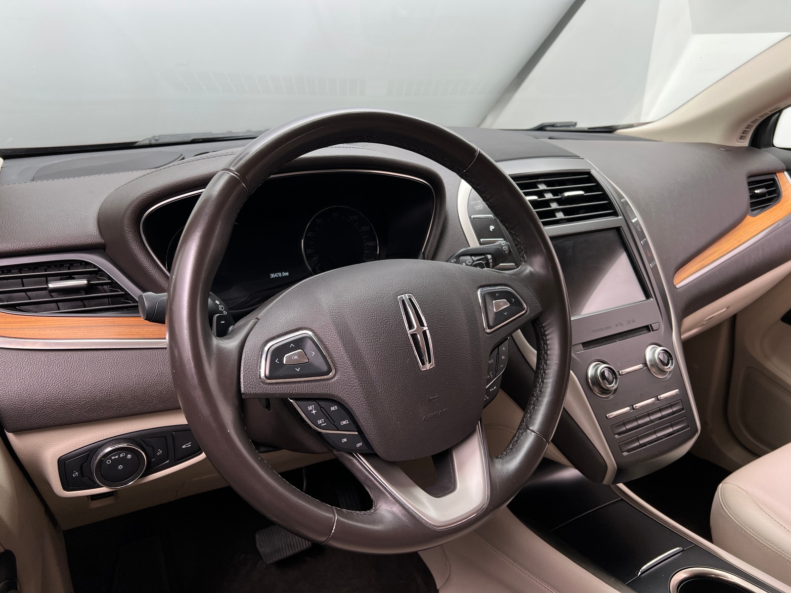 Thumbnail: 2019 Lincoln MKC - 4