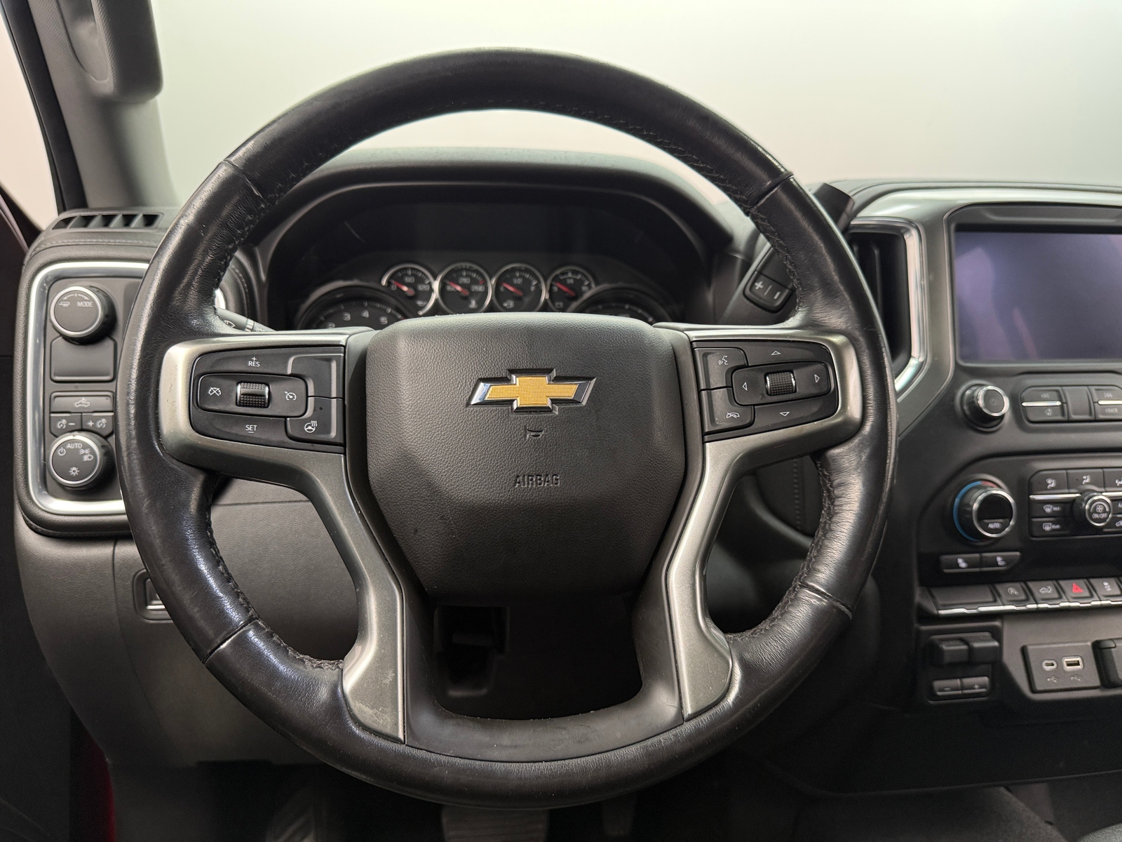 Thumbnail: 2021 Chevrolet Silverado 1500 - 5
