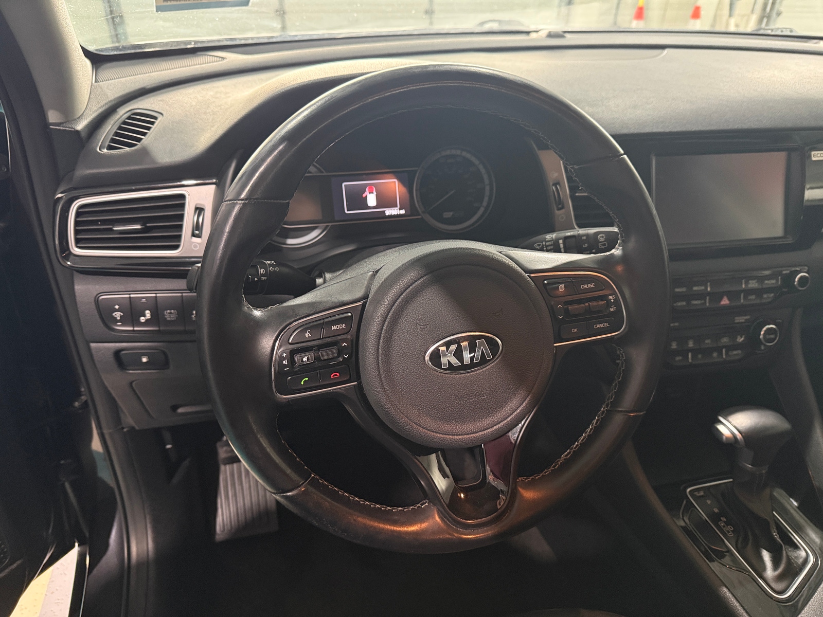 Thumbnail: 2018 Kia Niro - 5