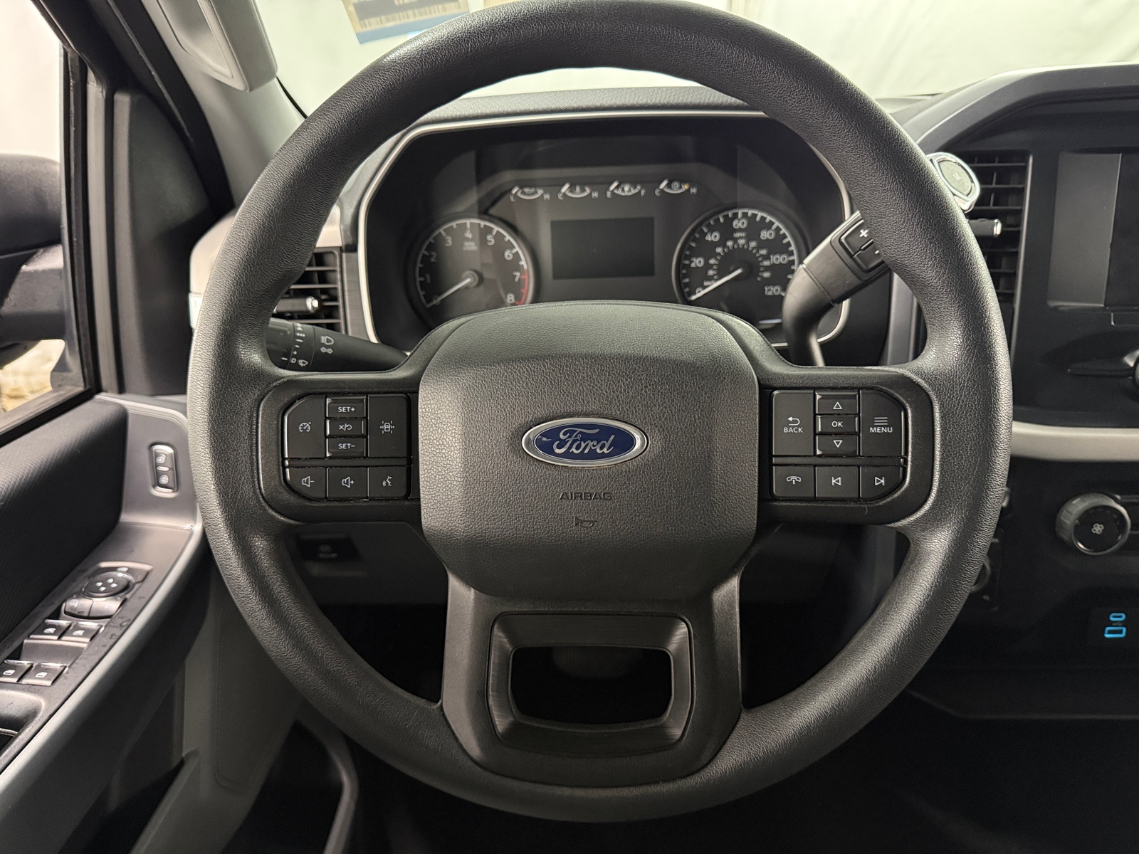 Thumbnail: 2023 Ford Econoline - 5