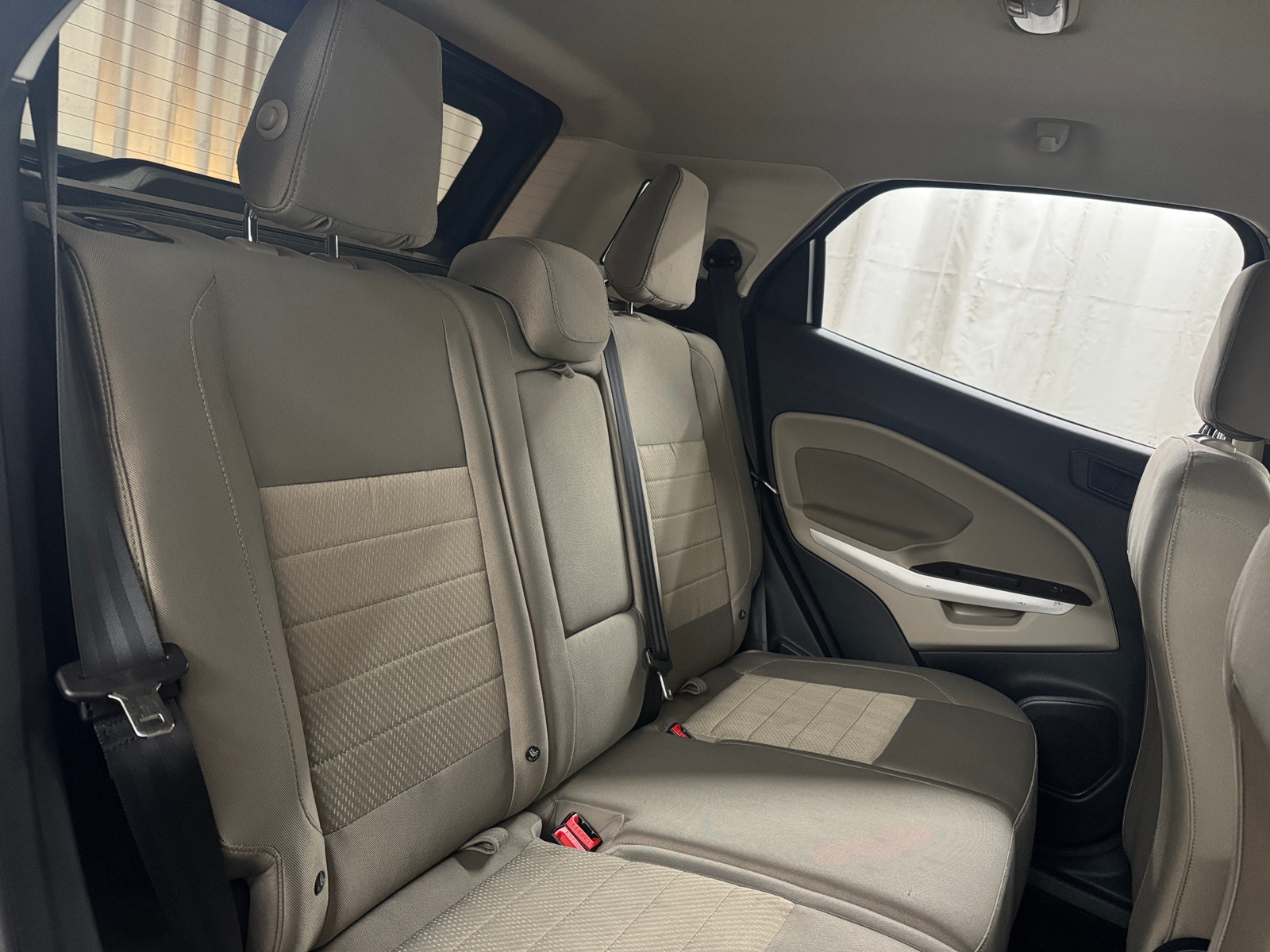 Thumbnail: 2018 Ford EcoSport - 6