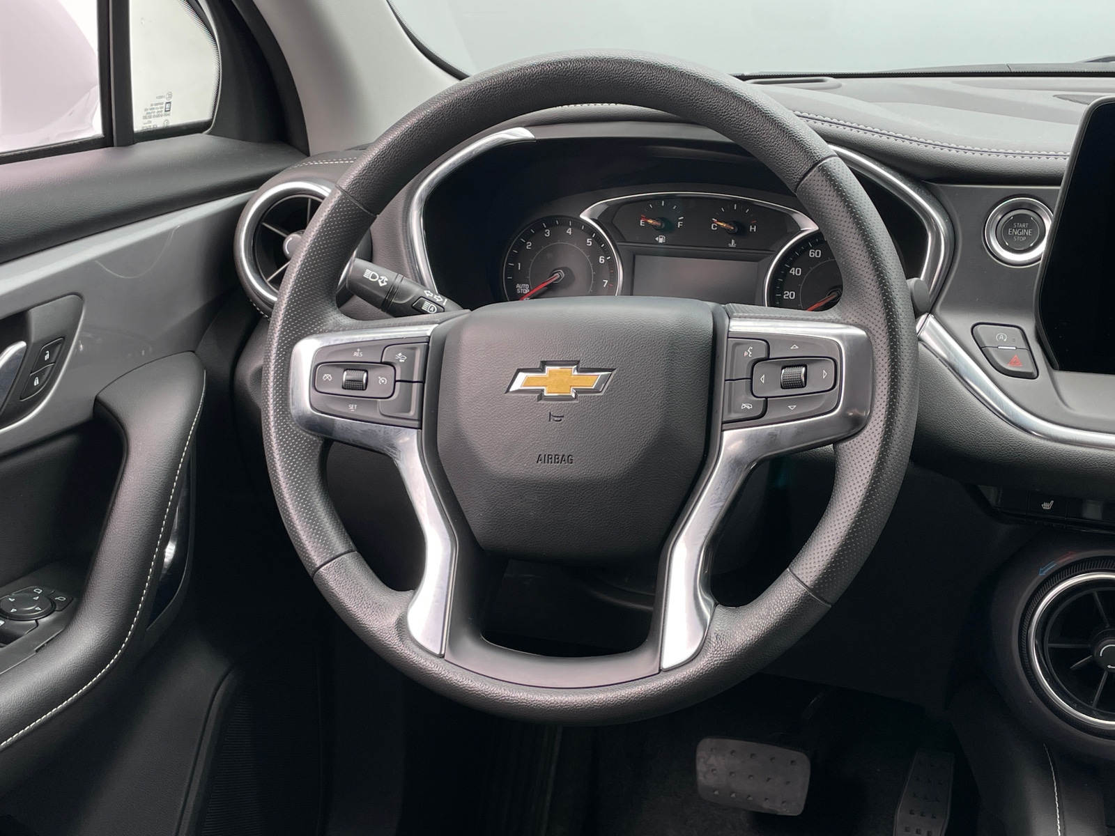 Thumbnail: 2025 Chevrolet Blazer - 5