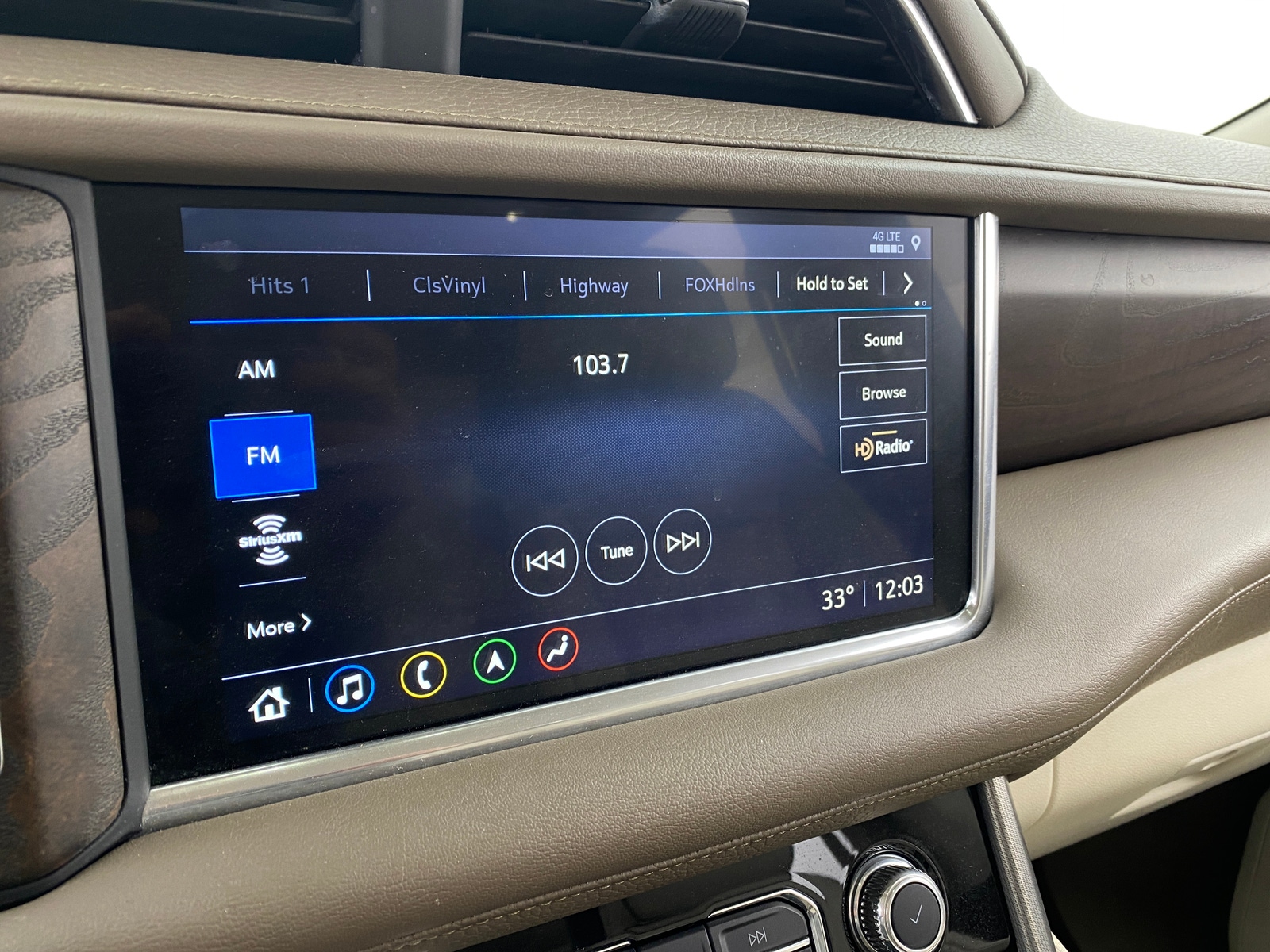 Thumbnail: 2021 GMC Yukon XL - 3