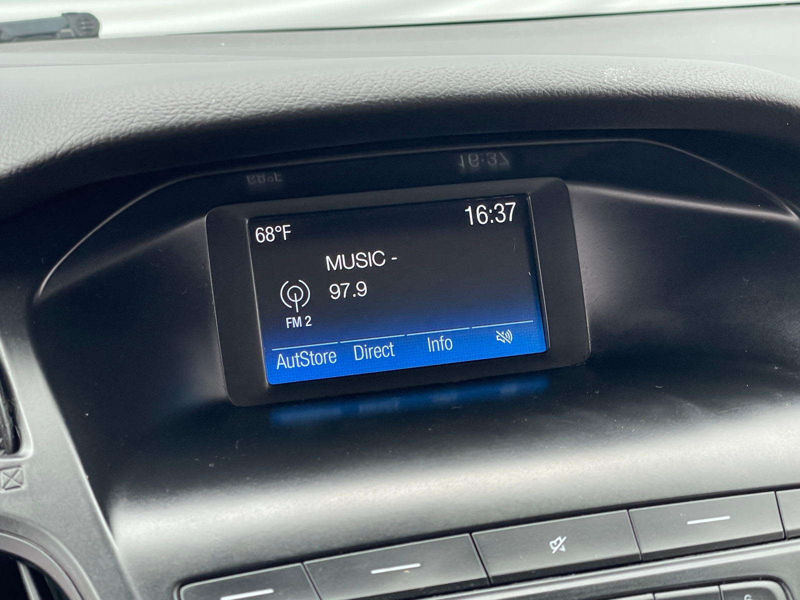 Thumbnail: 2018 Ford Focus - 4