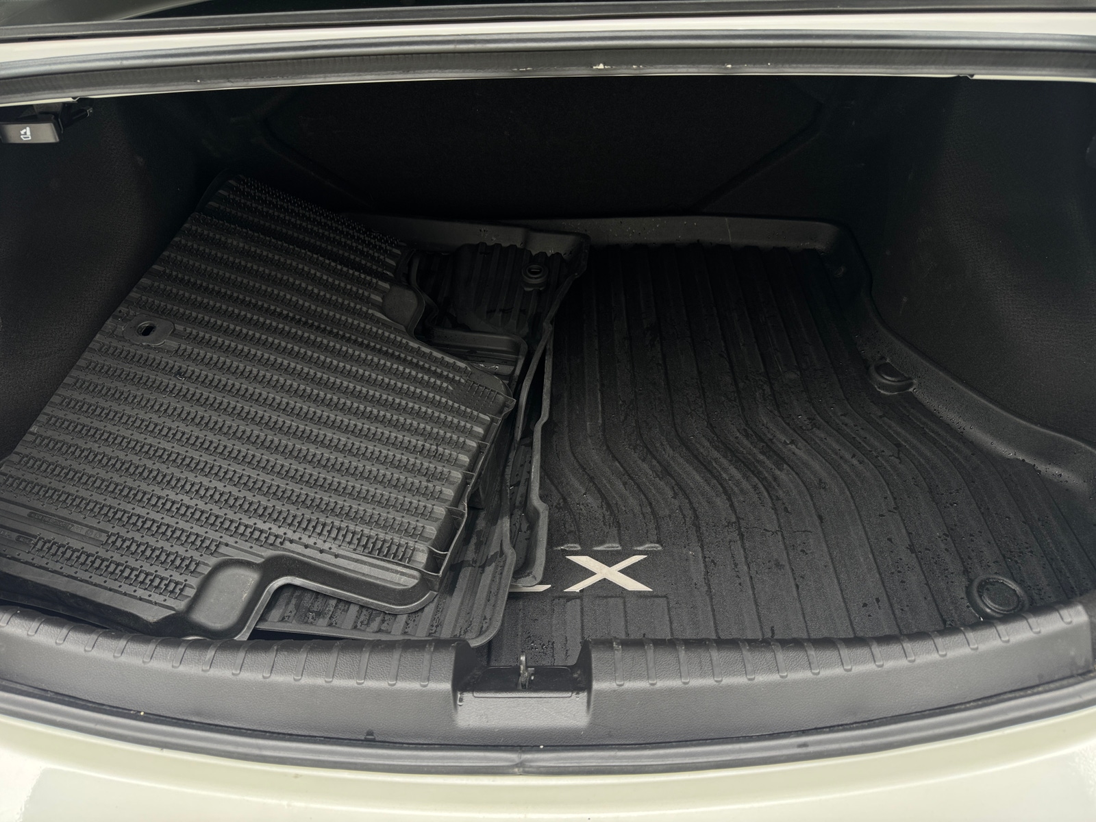 Thumbnail: 2022 Acura ILX - 7