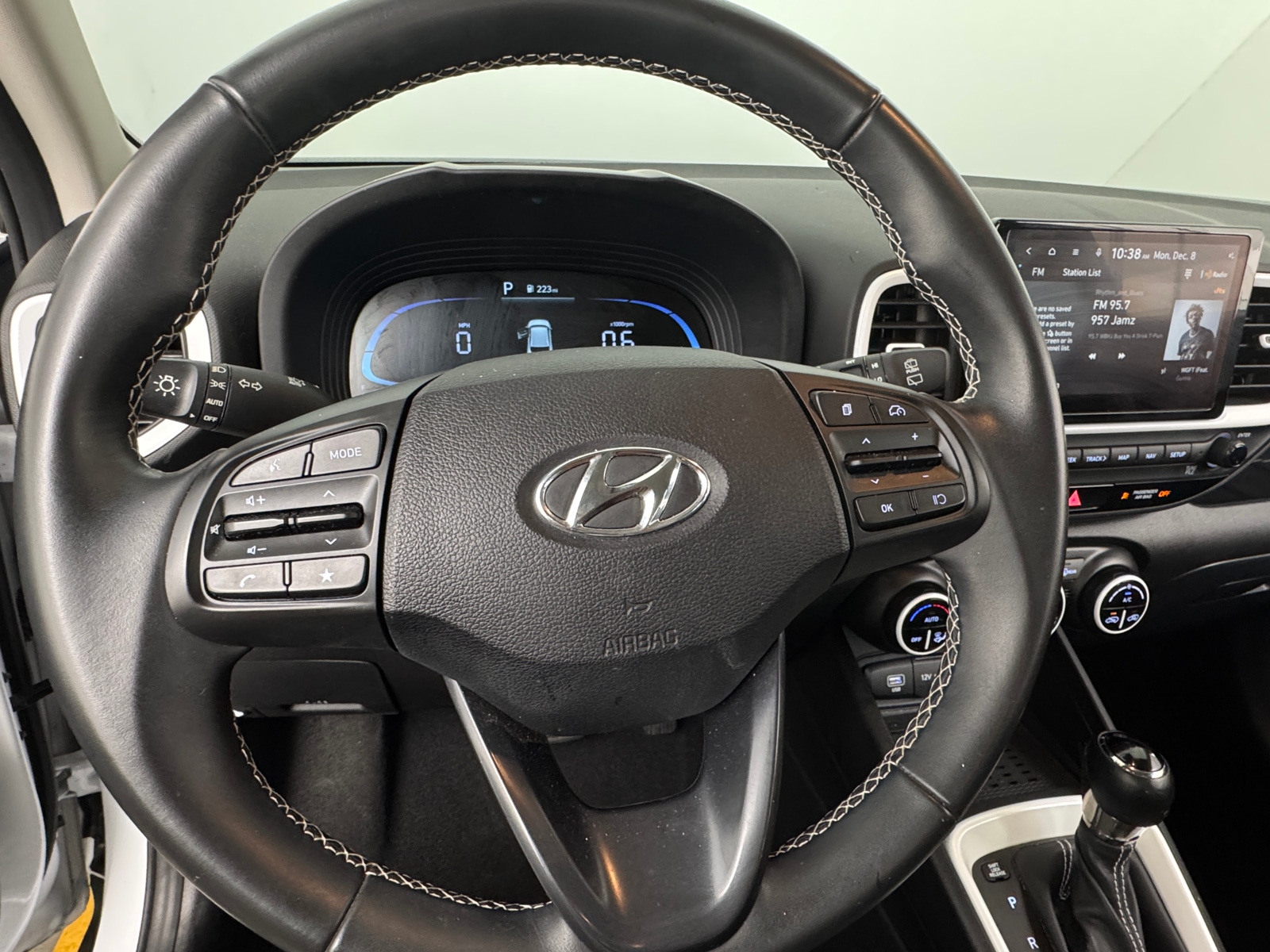 Thumbnail: 2024 Hyundai Venue - 5