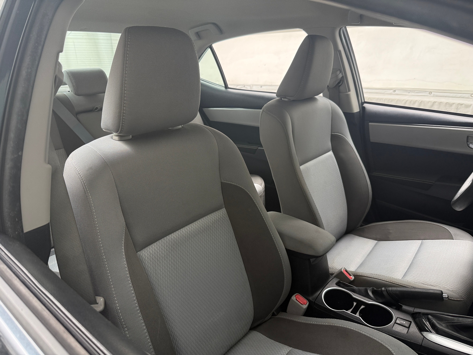 Thumbnail: 2017 Toyota Corolla - 2