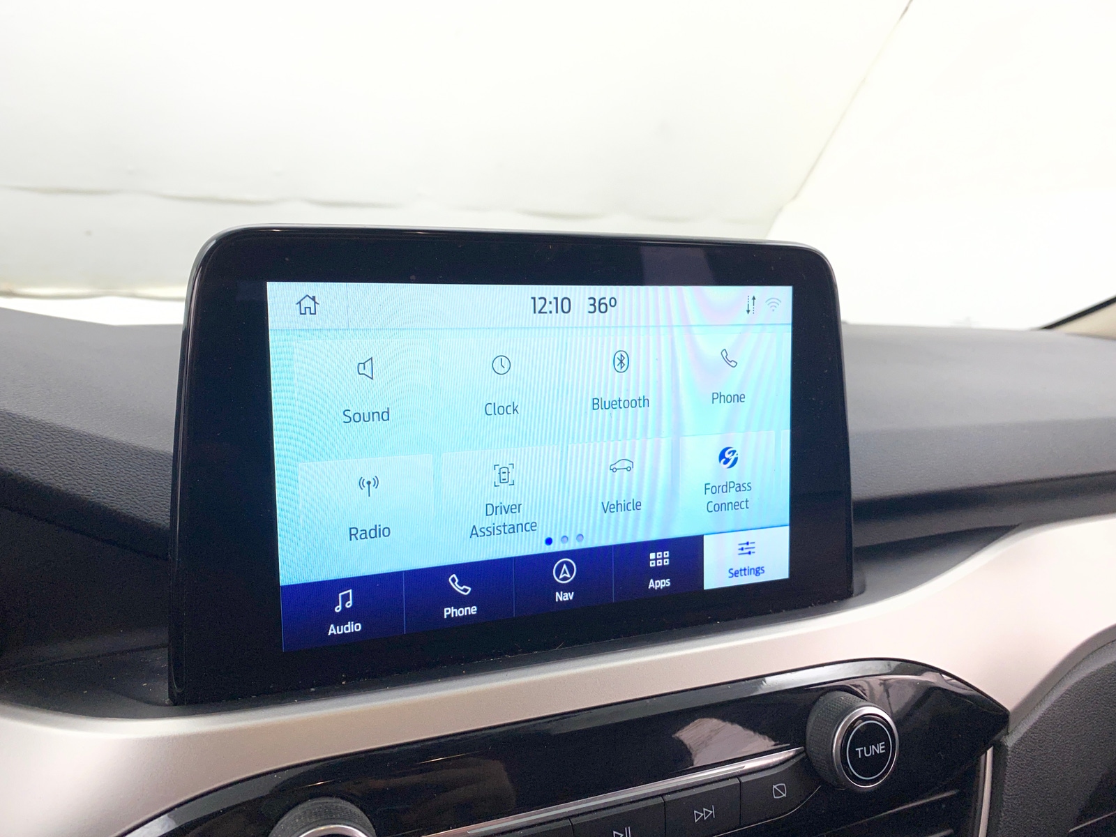 Thumbnail: 2020 Ford Escape - 3