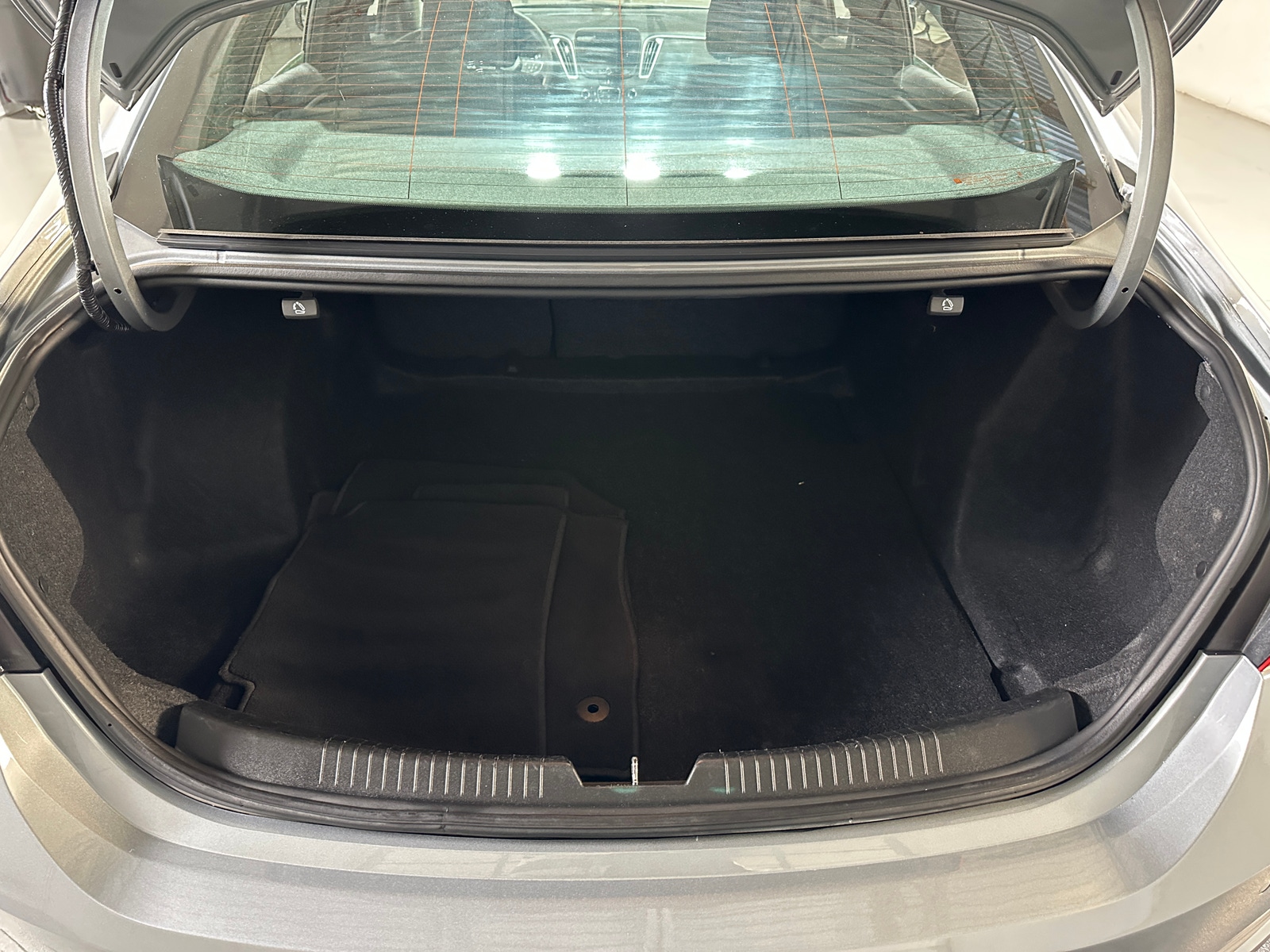 Thumbnail: 2024 Chevrolet Malibu - 7