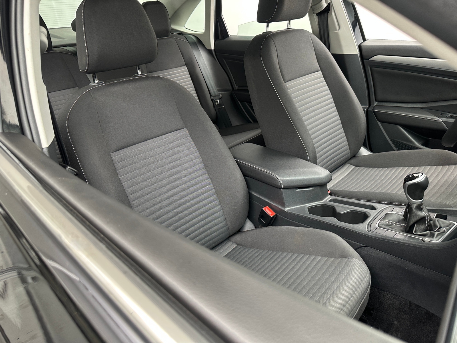 Thumbnail: 2024 Volkswagen Jetta - 2