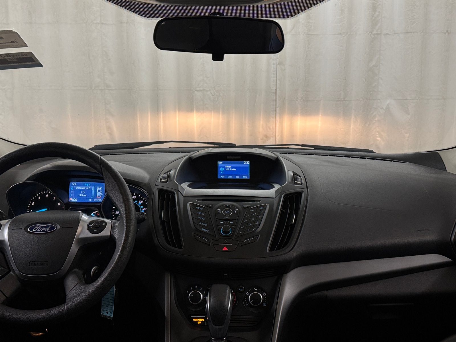 Thumbnail: 2015 Ford Escape - 3