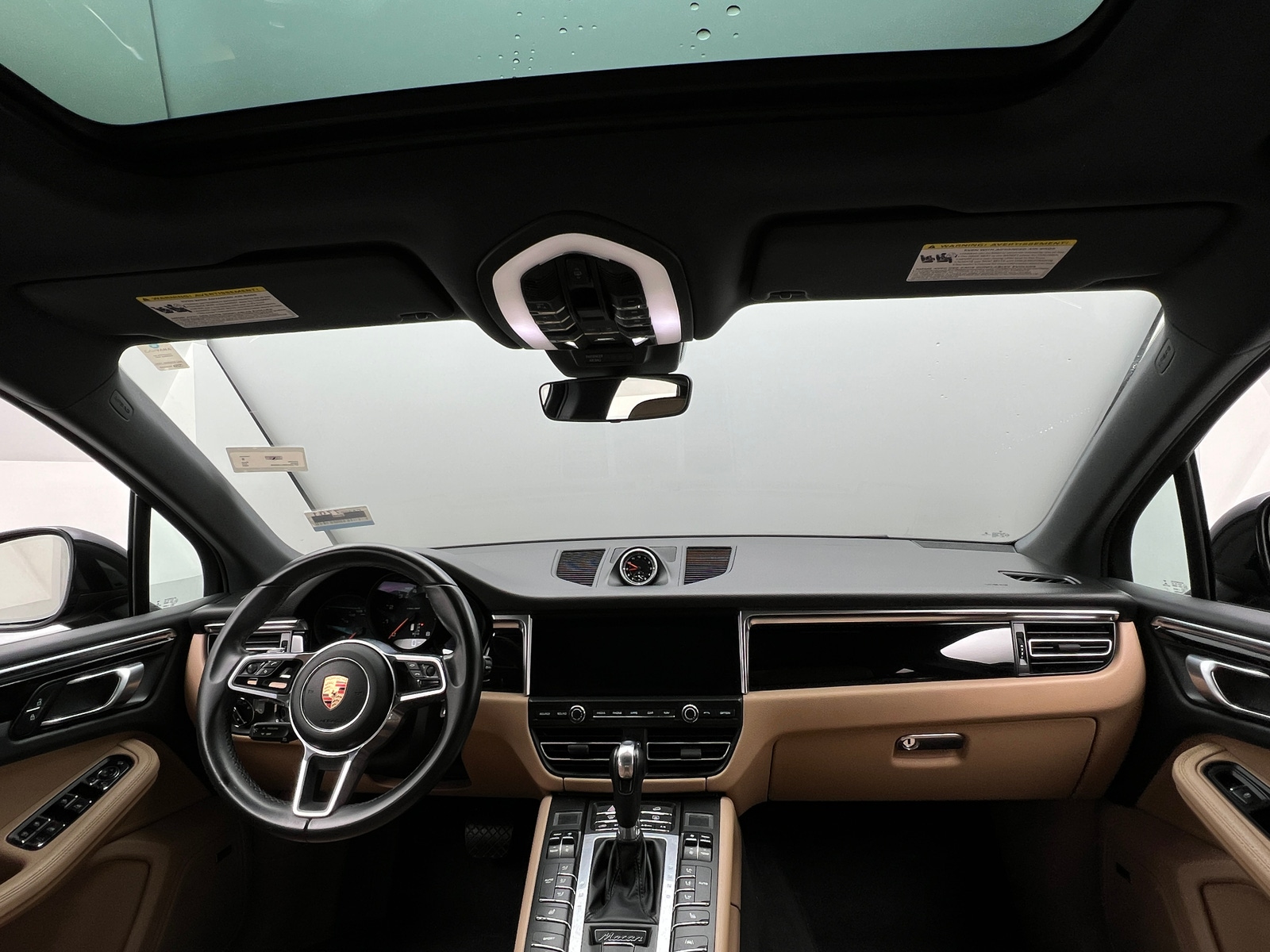 Thumbnail: 2020 Porsche Macan - 2