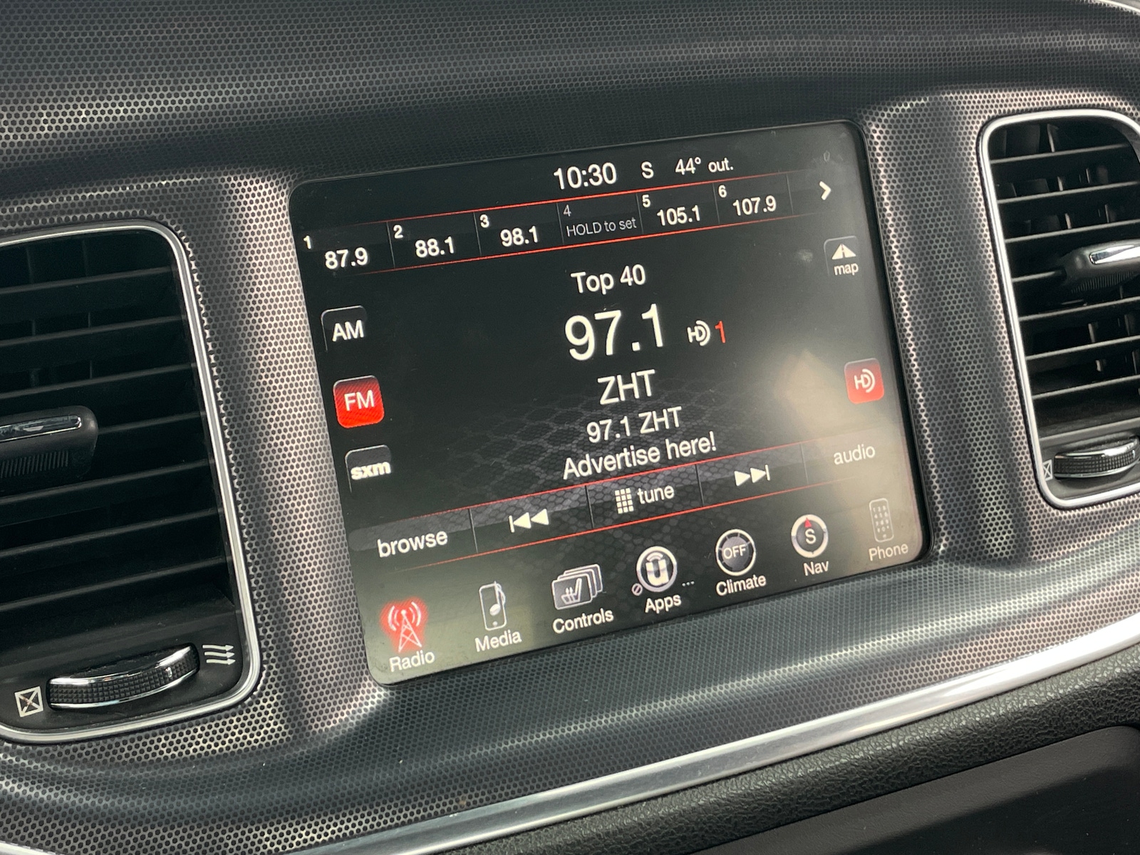 Thumbnail: 2016 Dodge Charger - 3