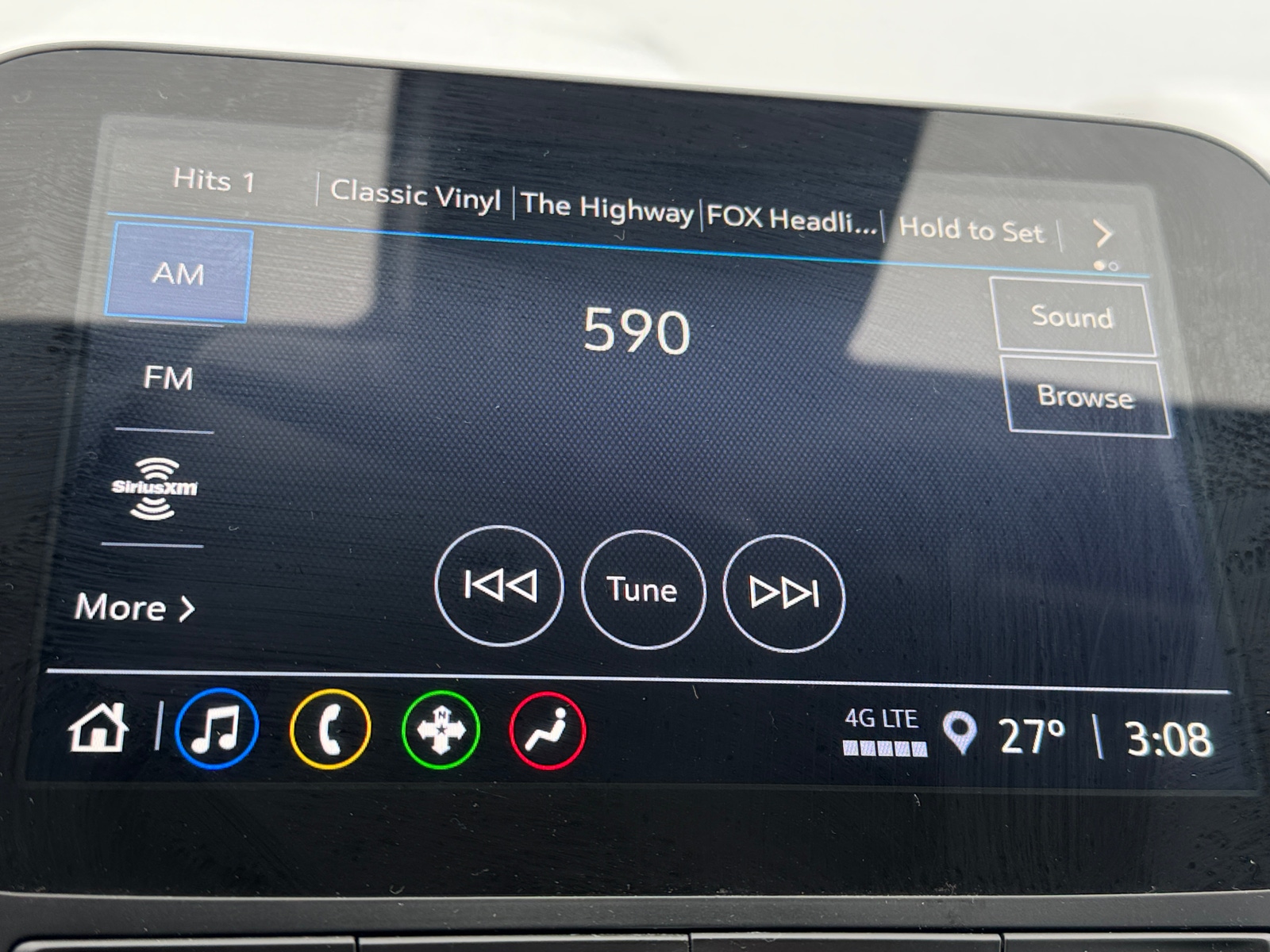 Thumbnail: 2024 Chevrolet Malibu - 4