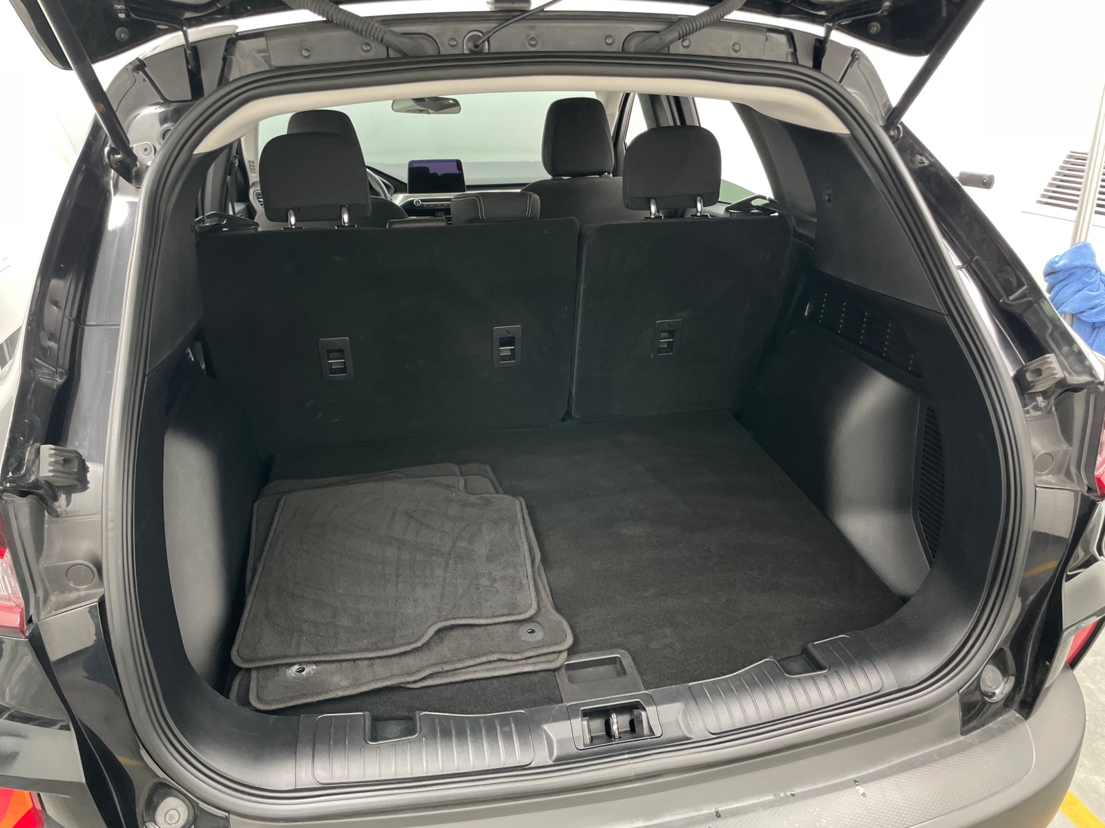 Thumbnail: 2025 Ford Escape - 7