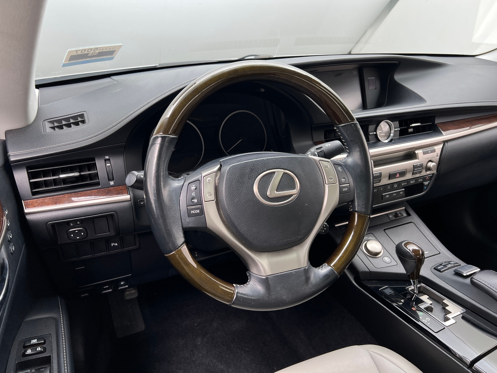 Thumbnail: 2013 Lexus ES - 4