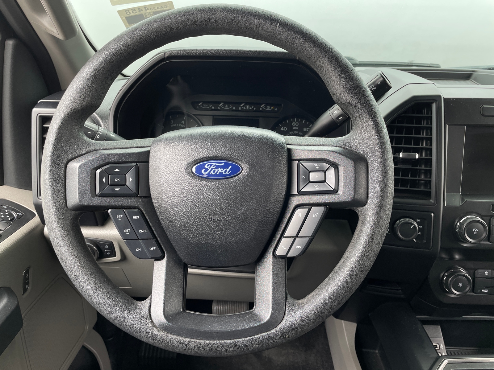 Thumbnail: 2019 Ford Econoline - 5