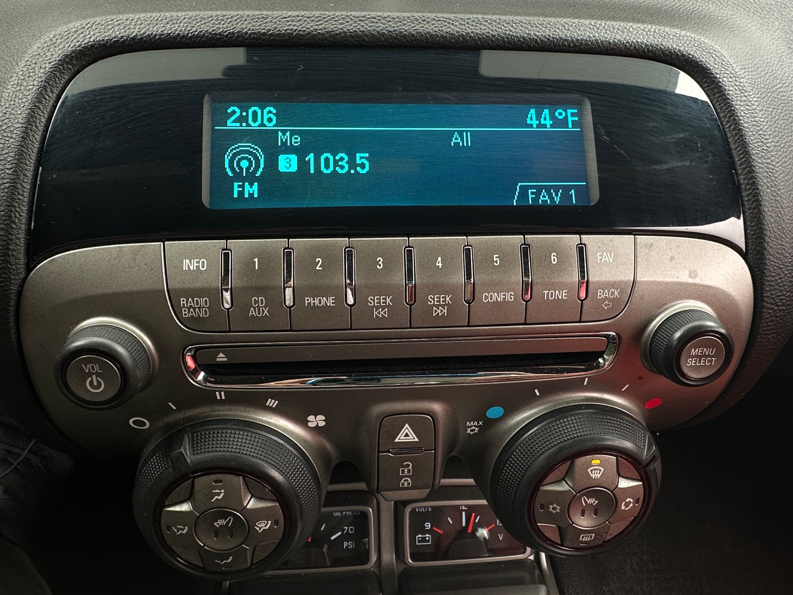 Thumbnail: 2011 Chevrolet Camaro - 2