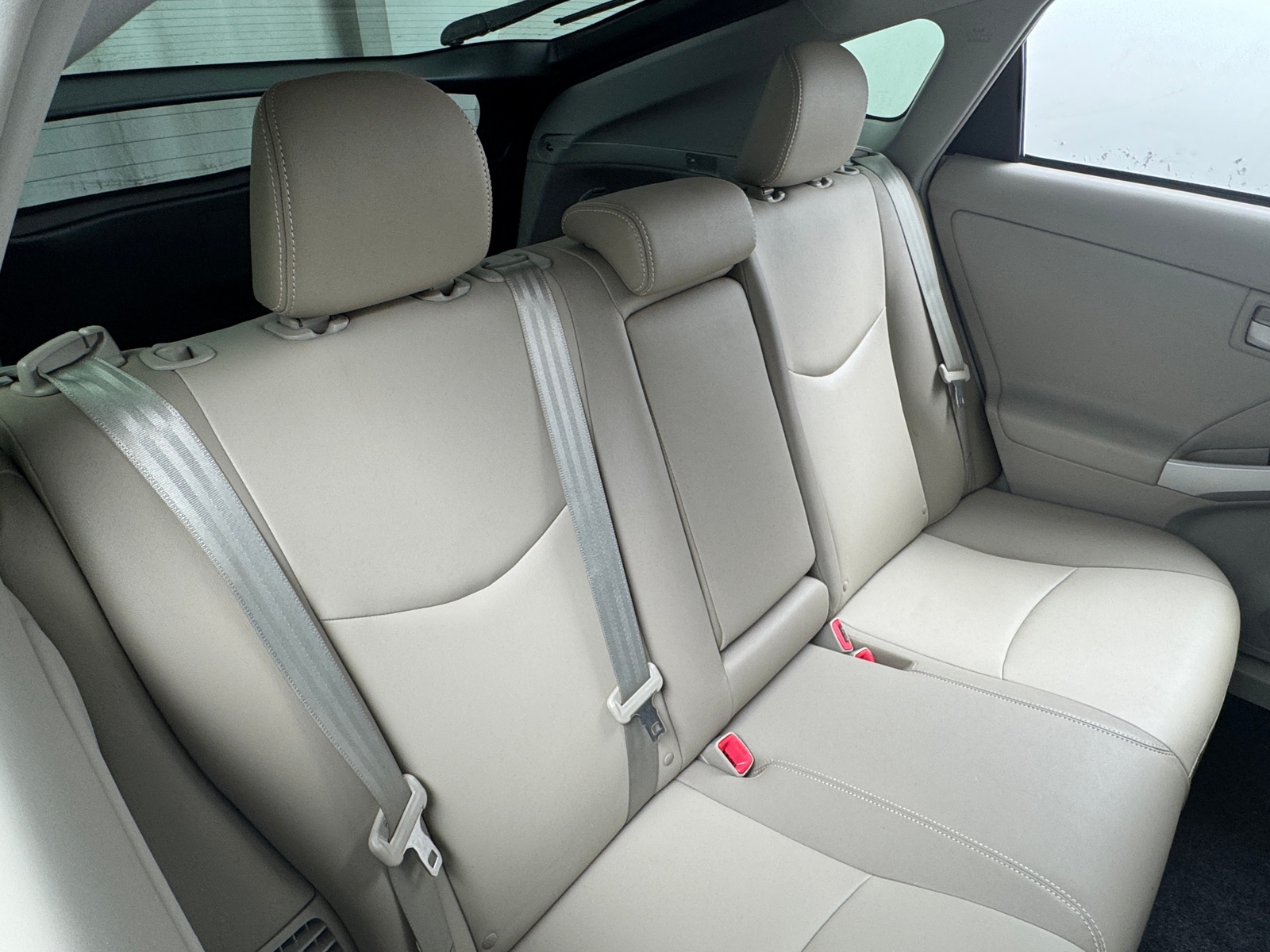 Thumbnail: 2015 Toyota Prius - 5