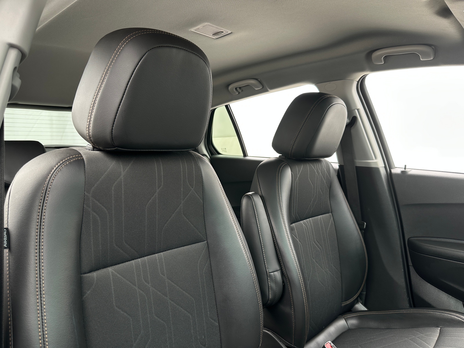 Thumbnail: 2021 Chevrolet Trax - 2