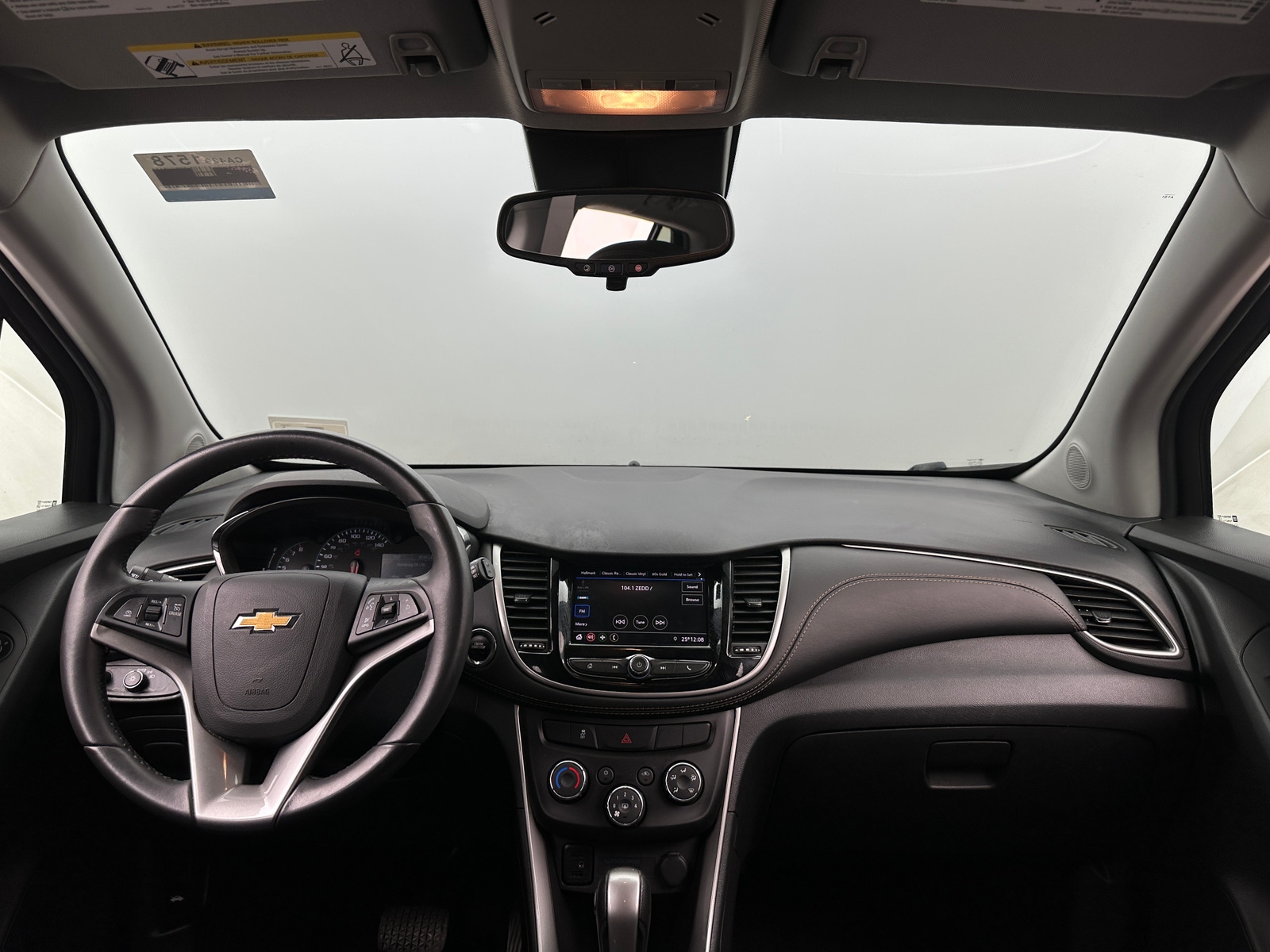 Thumbnail: 2021 Chevrolet Trax - 3