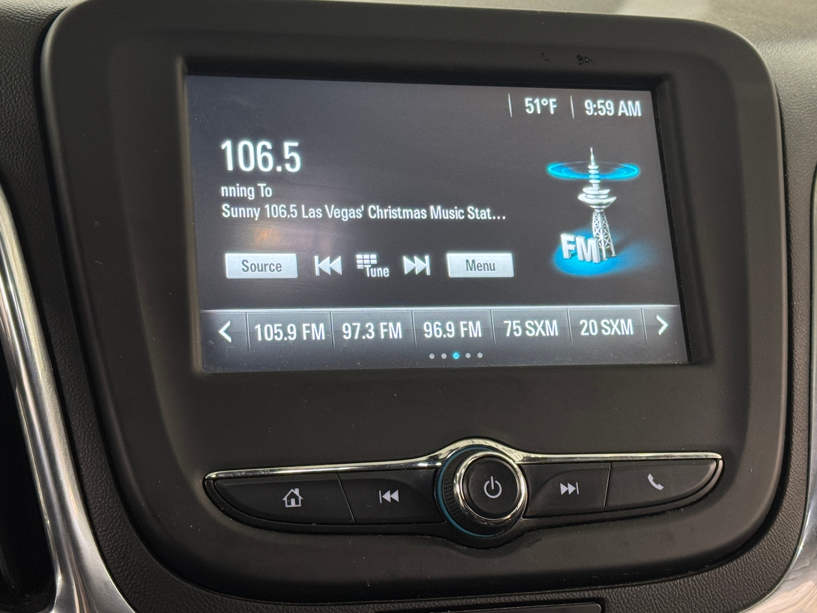 Thumbnail: 2018 Chevrolet Equinox - 4