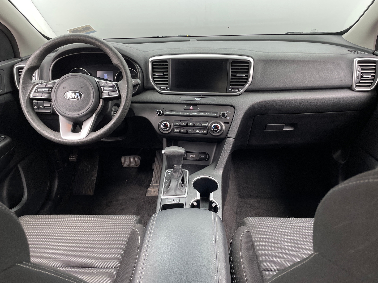 Thumbnail: 2020 Kia Sportage - 3